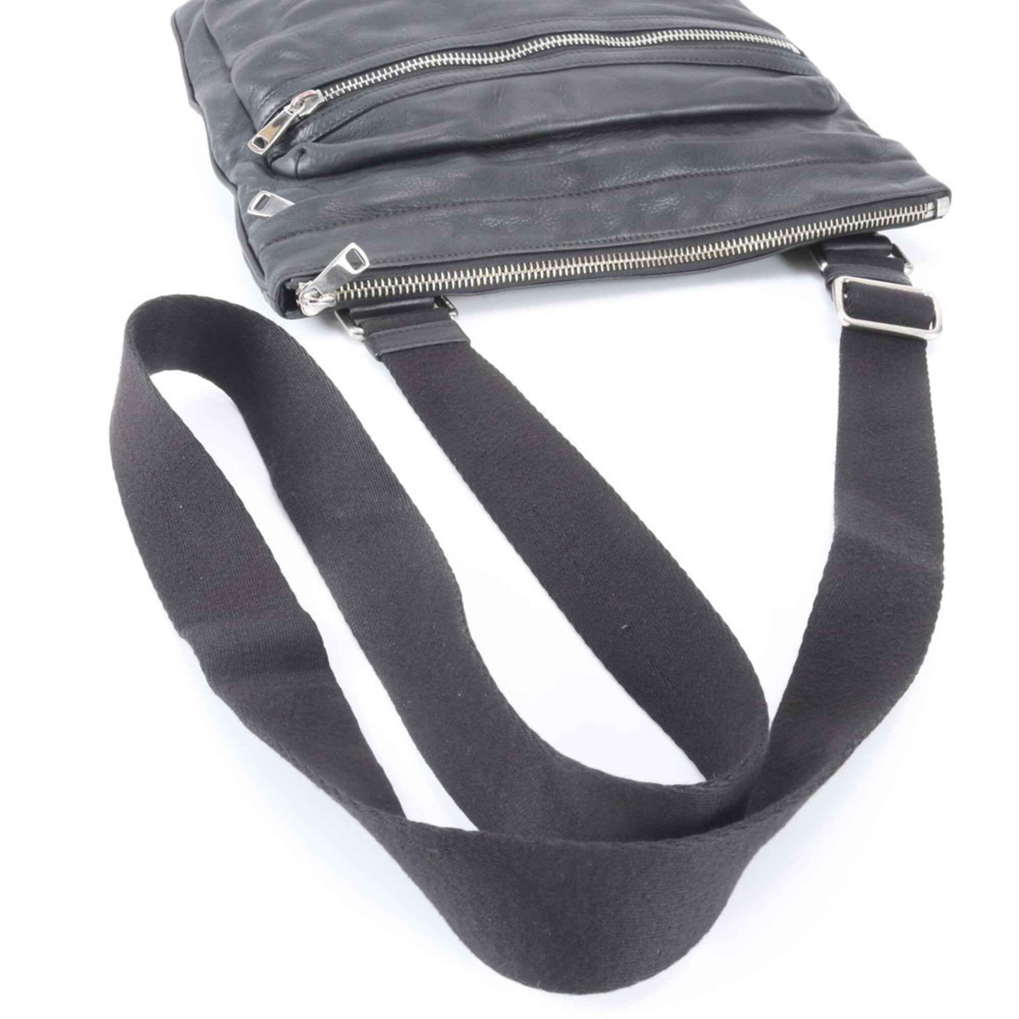 Dolce & Gabbana Black Leather Messenger Bag Shoulder Bag (Pre-Owned)