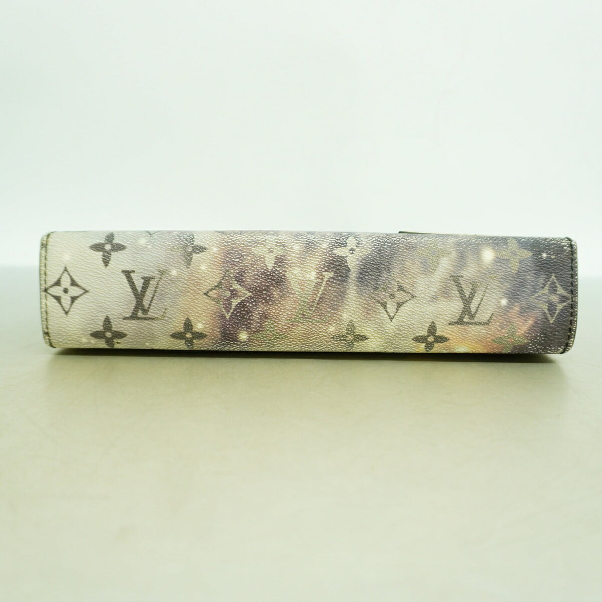 Louis Vuitton Black Clutch Bag (Pre-Owned)