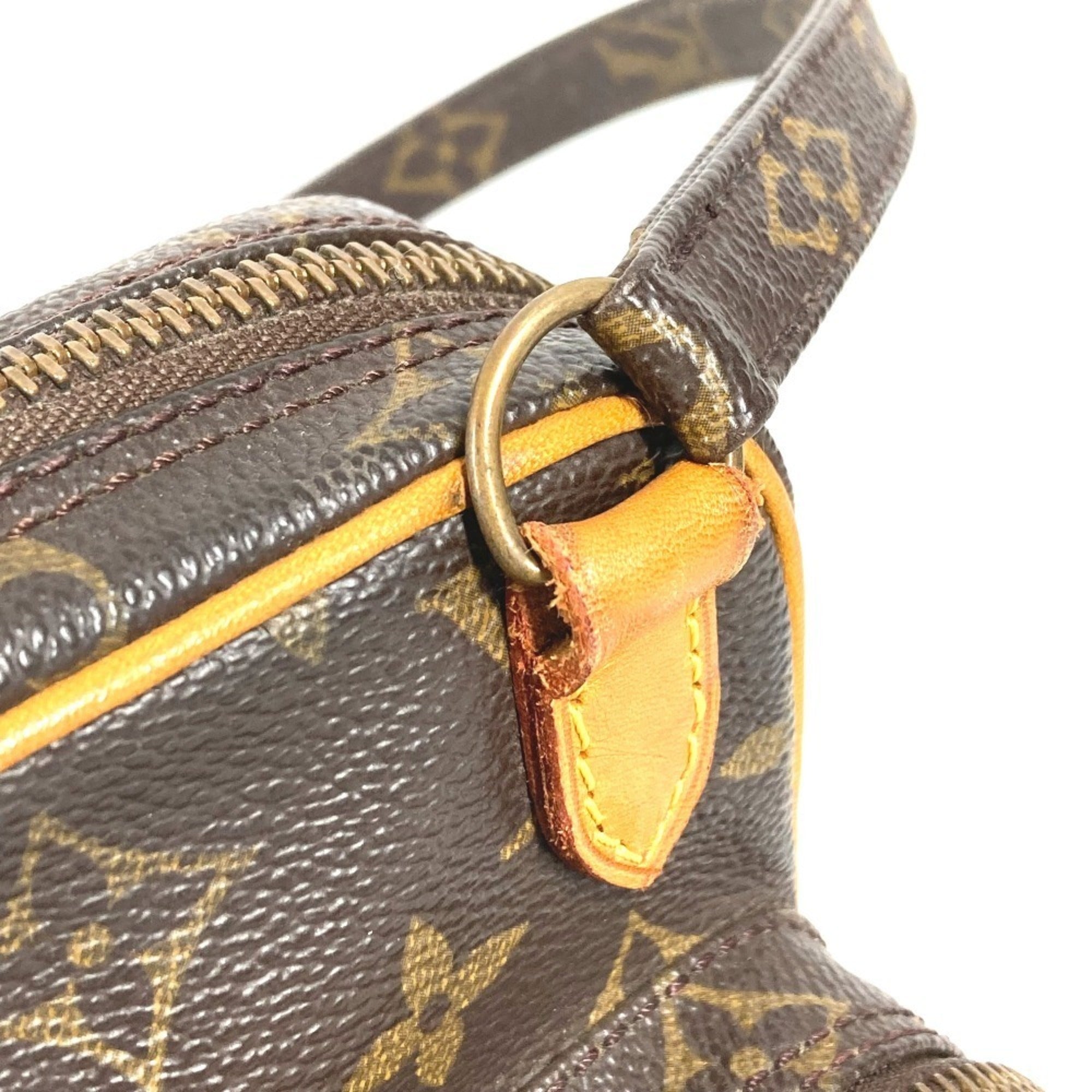 Louis Vuitton Brown Monogram Monogram Pochette Shoulder Bag (Pre-Owned)