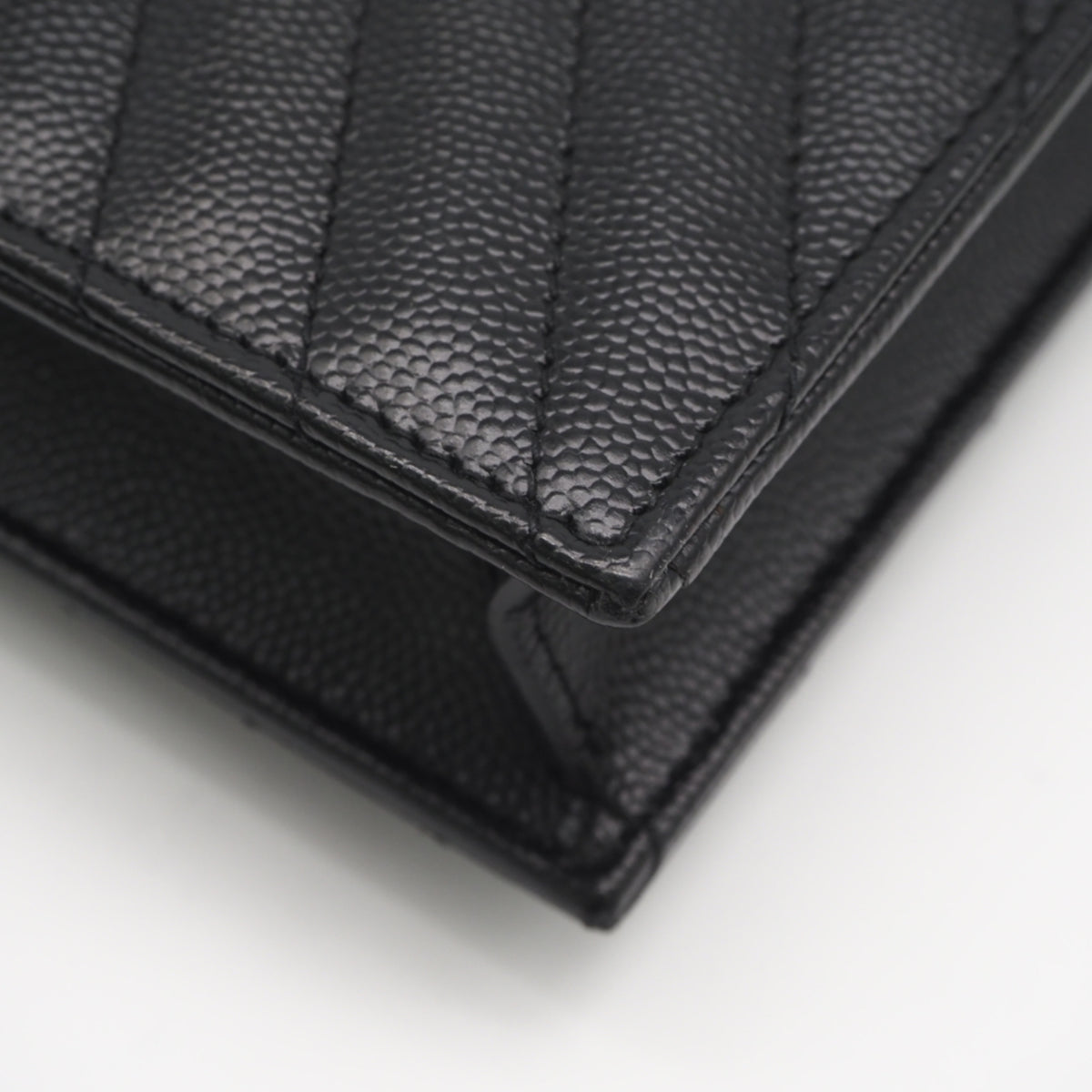 Yves Saint Laurent Black Leather Chain/Shoulder Wallet (Pre-Owned)