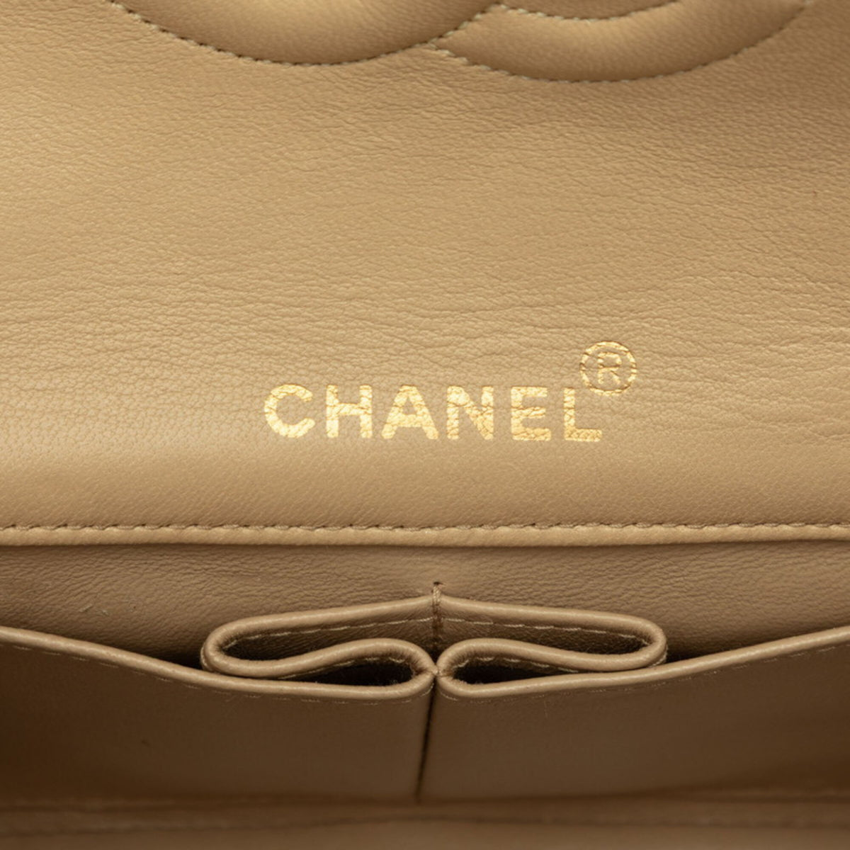 Chanel Beige Shoulder Bag (Pre-Owned)