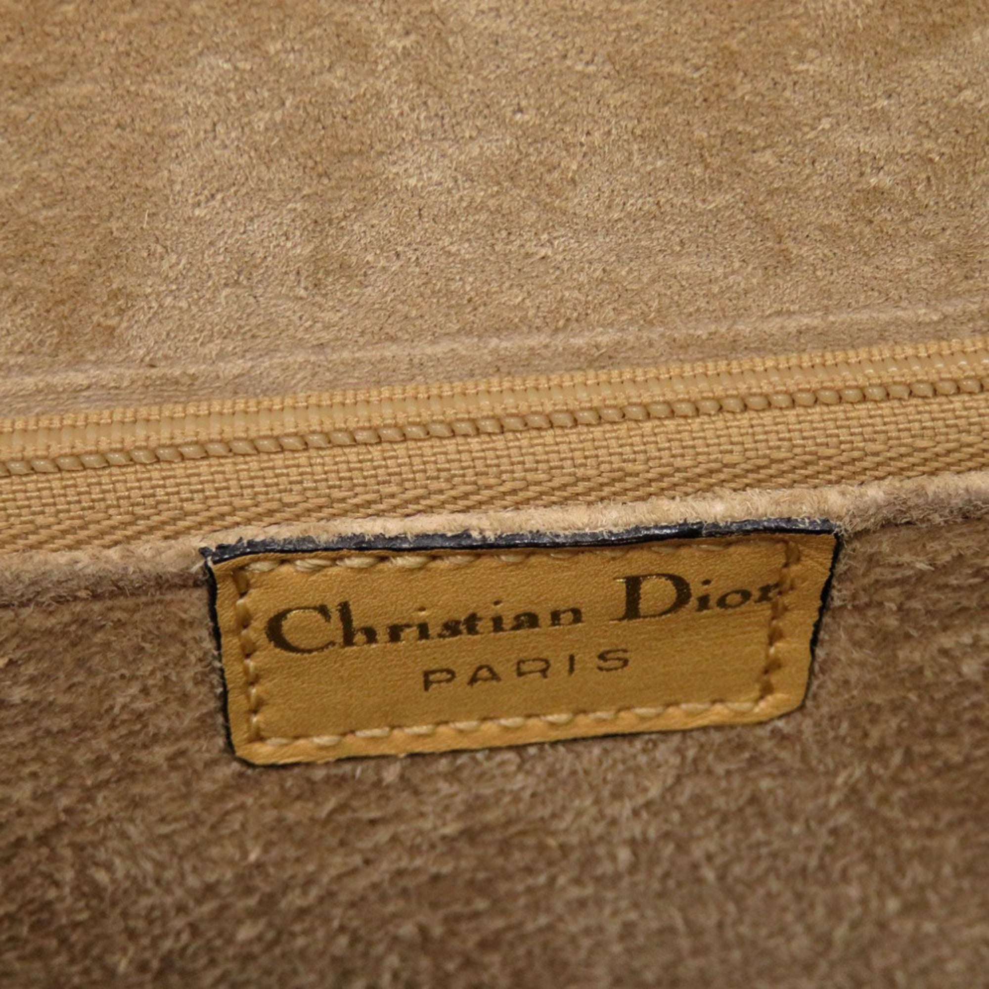 Christian Dior Beige Leather Shoulder Bag (Pre-Owned)