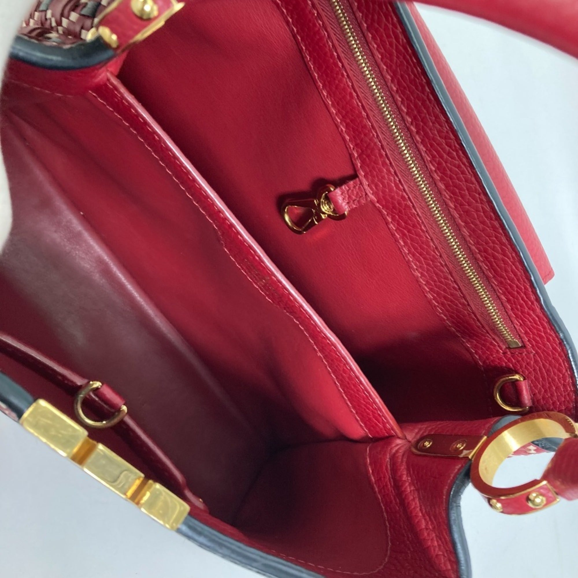 Louis Vuitton Black Red Color Leather Handbag (Pre-Owned)