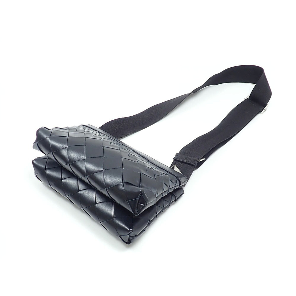 Bottega Veneta Black Leather Shoulder Bag (Pre-Owned)