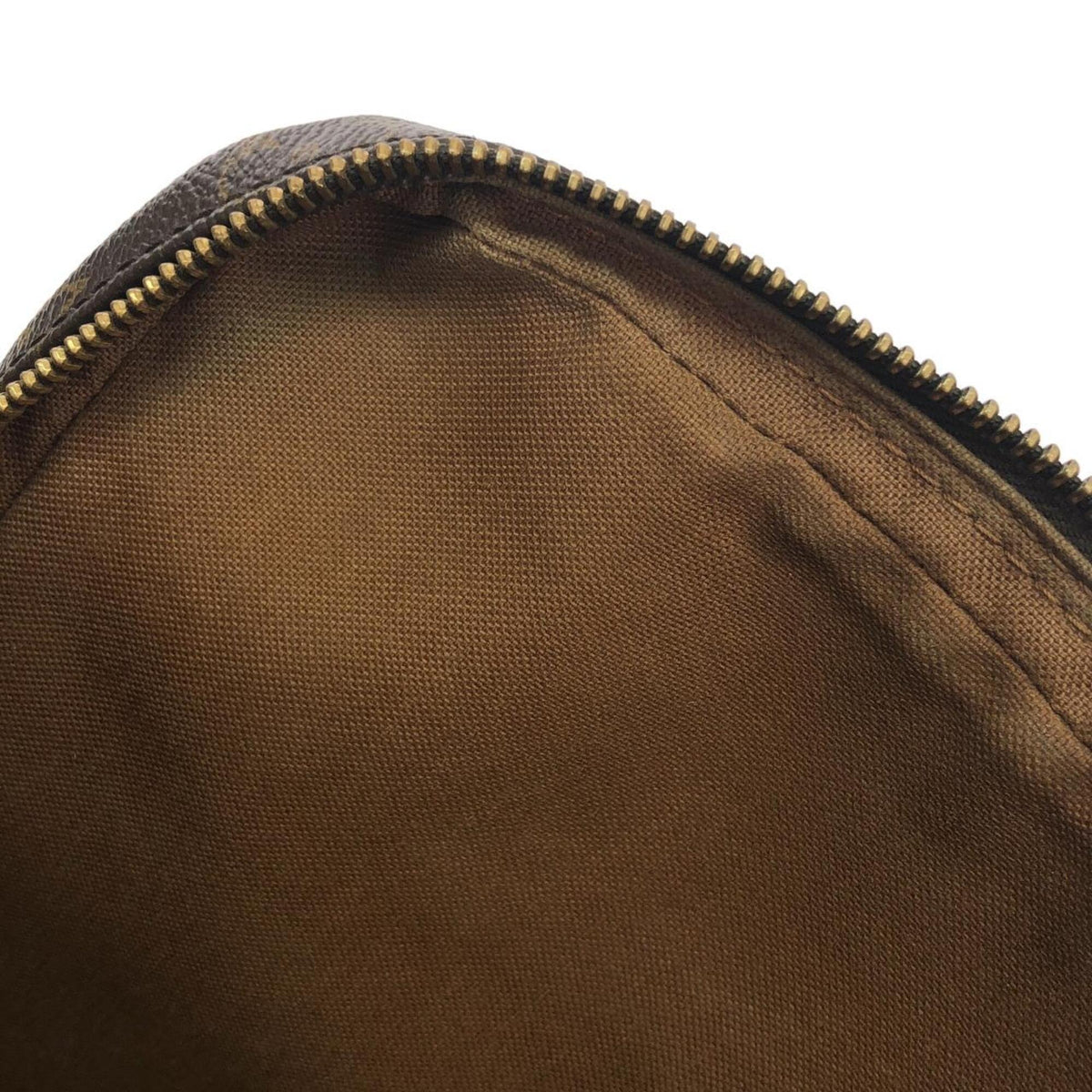Louis Vuitton Marron Coated Canvas Shoulder Bag (Pre-Owned)