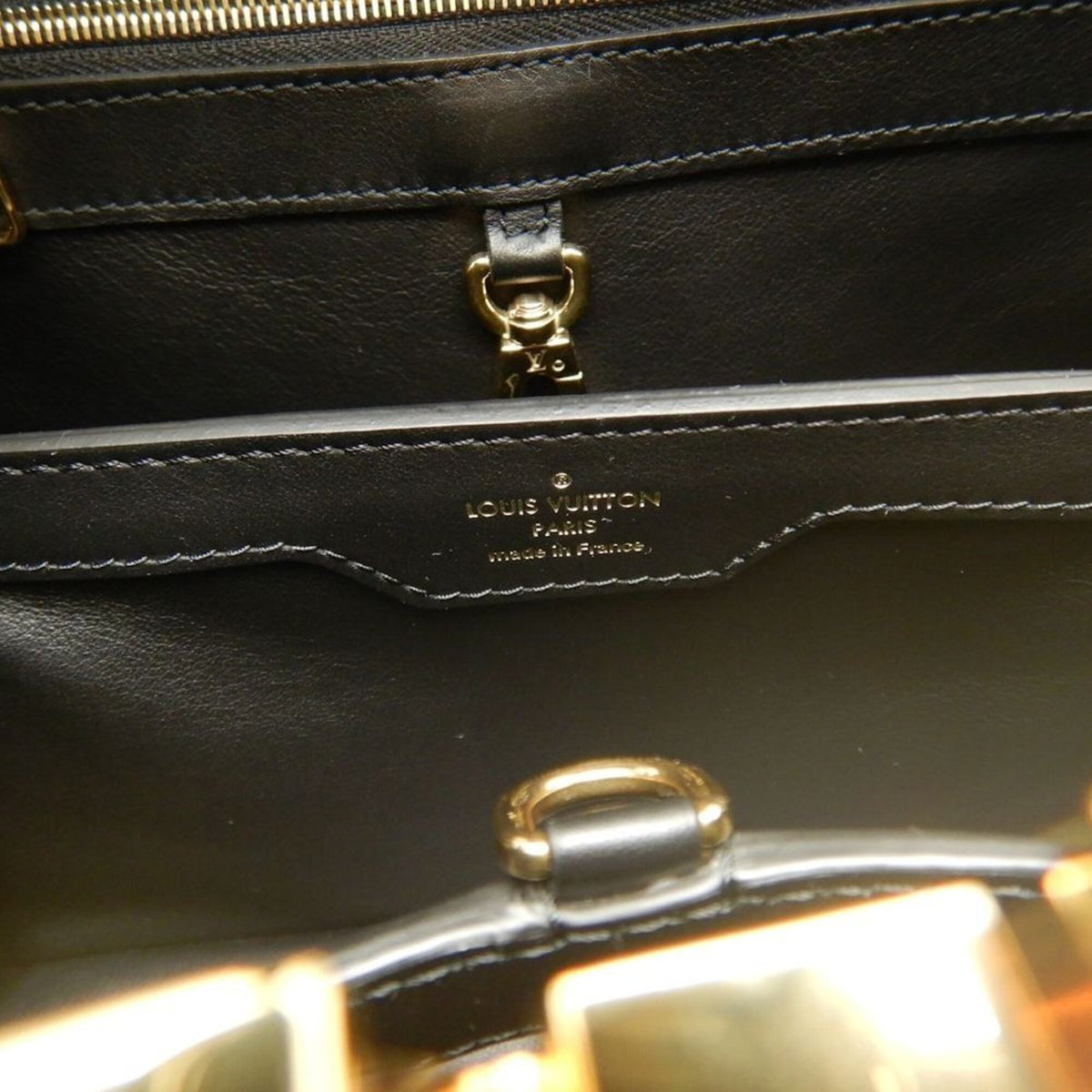 Louis Vuitton Noir Leather Handbag (Pre-Owned)