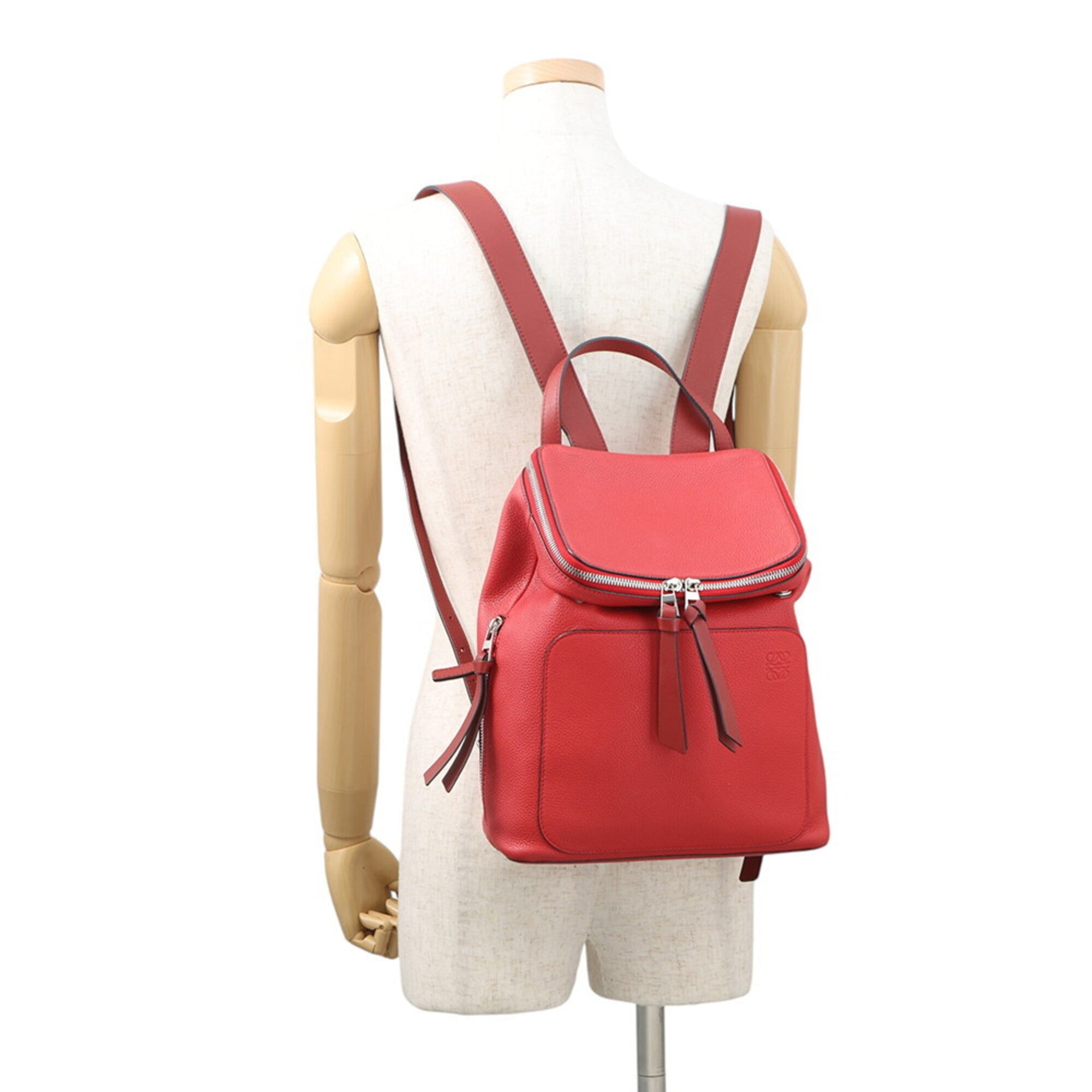 Loewe Red Color Leather Handbag (Pre-Owned)