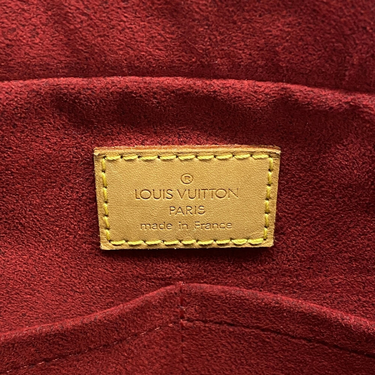Louis Vuitton Brown Shoulder Bag (Pre-Owned)