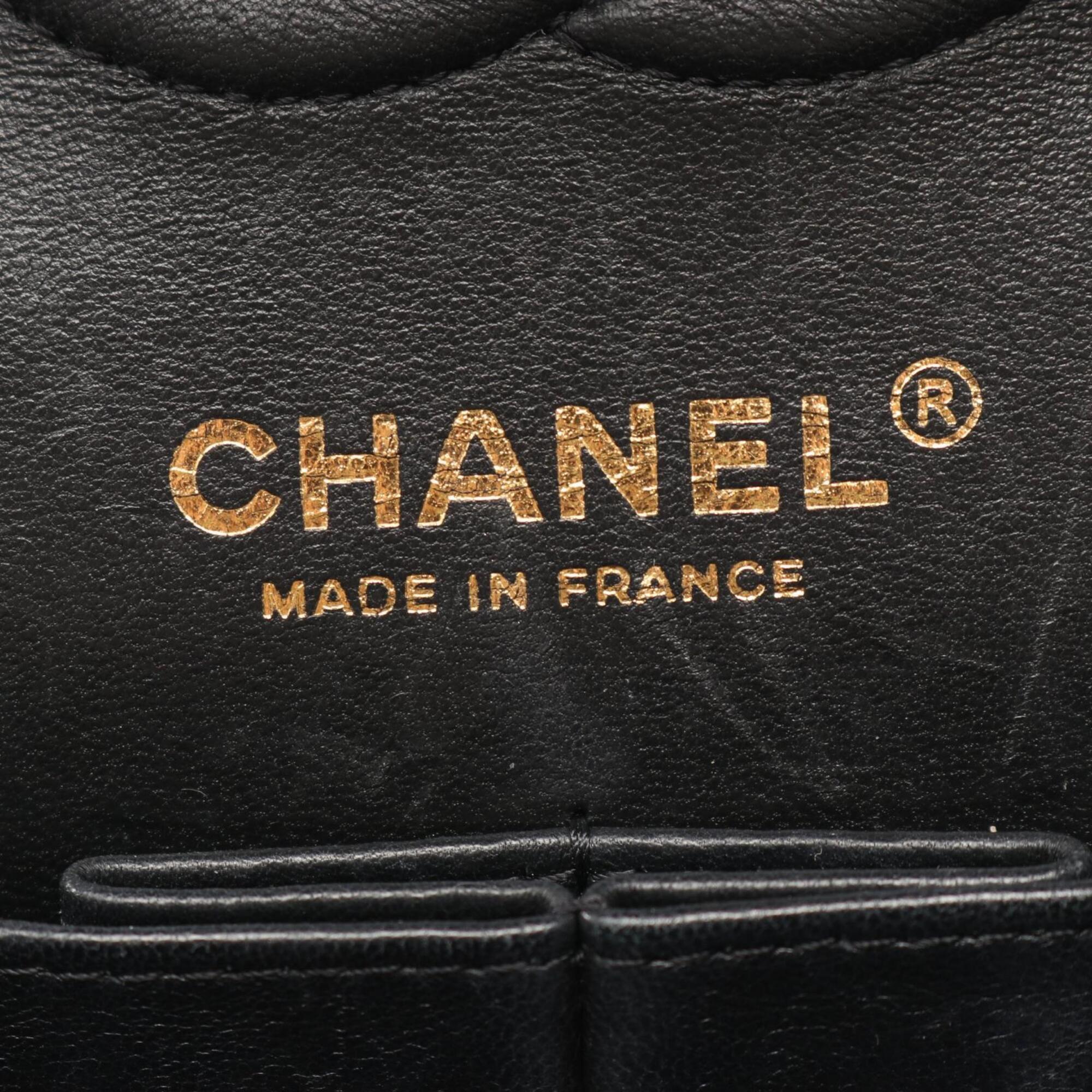 Chanel Black Grained Calfskin Handbag Shoulder Bag (Pre-Owned)