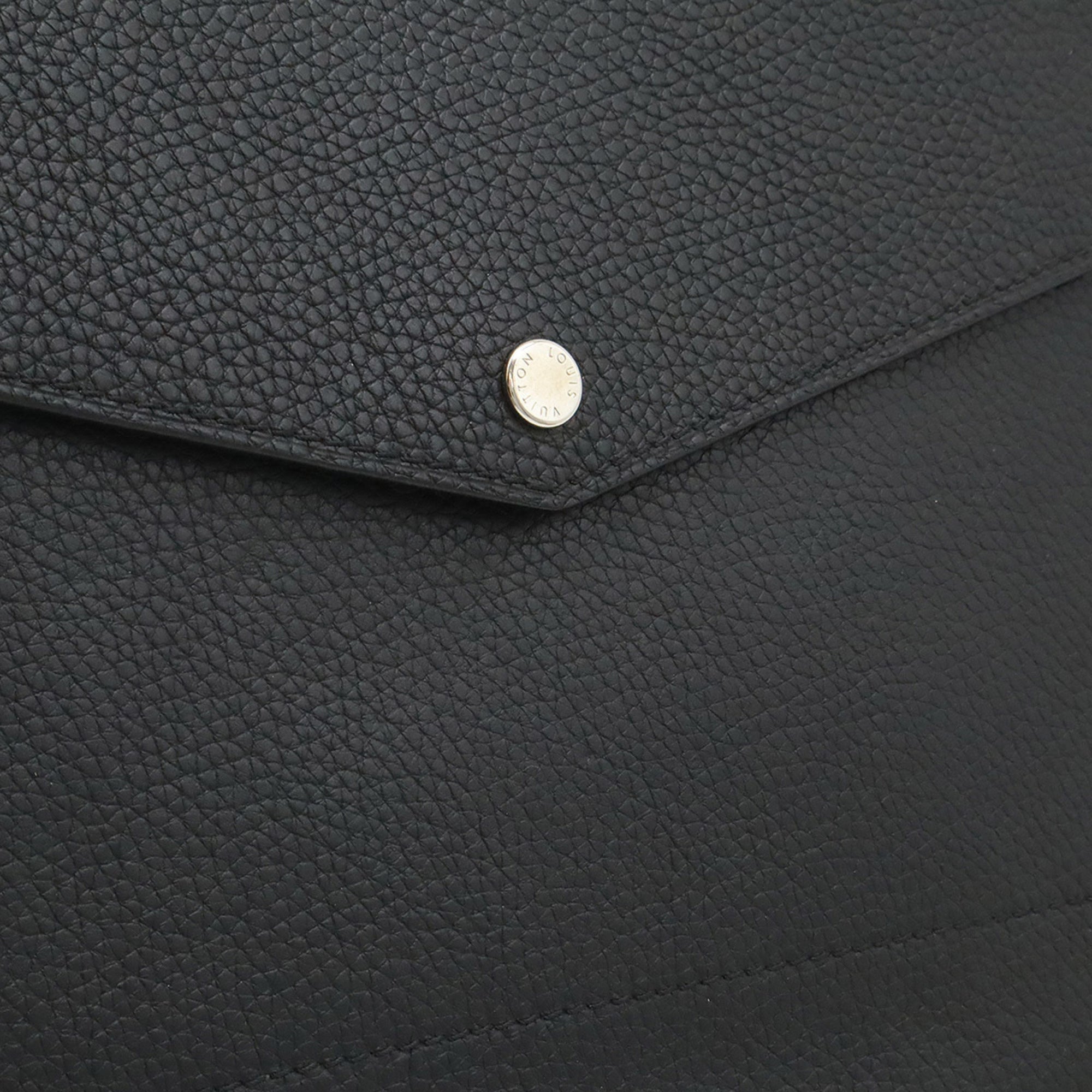 Louis Vuitton Noir Leather Clutch Bag Pochette (Pre-Owned)