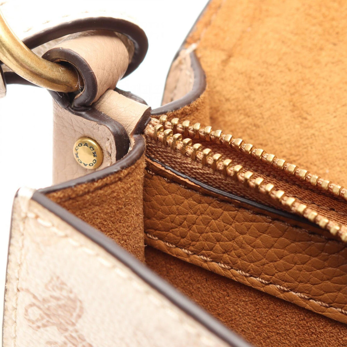 Coach White Leather Handbag Shoulder Bag (Pre-Owned)