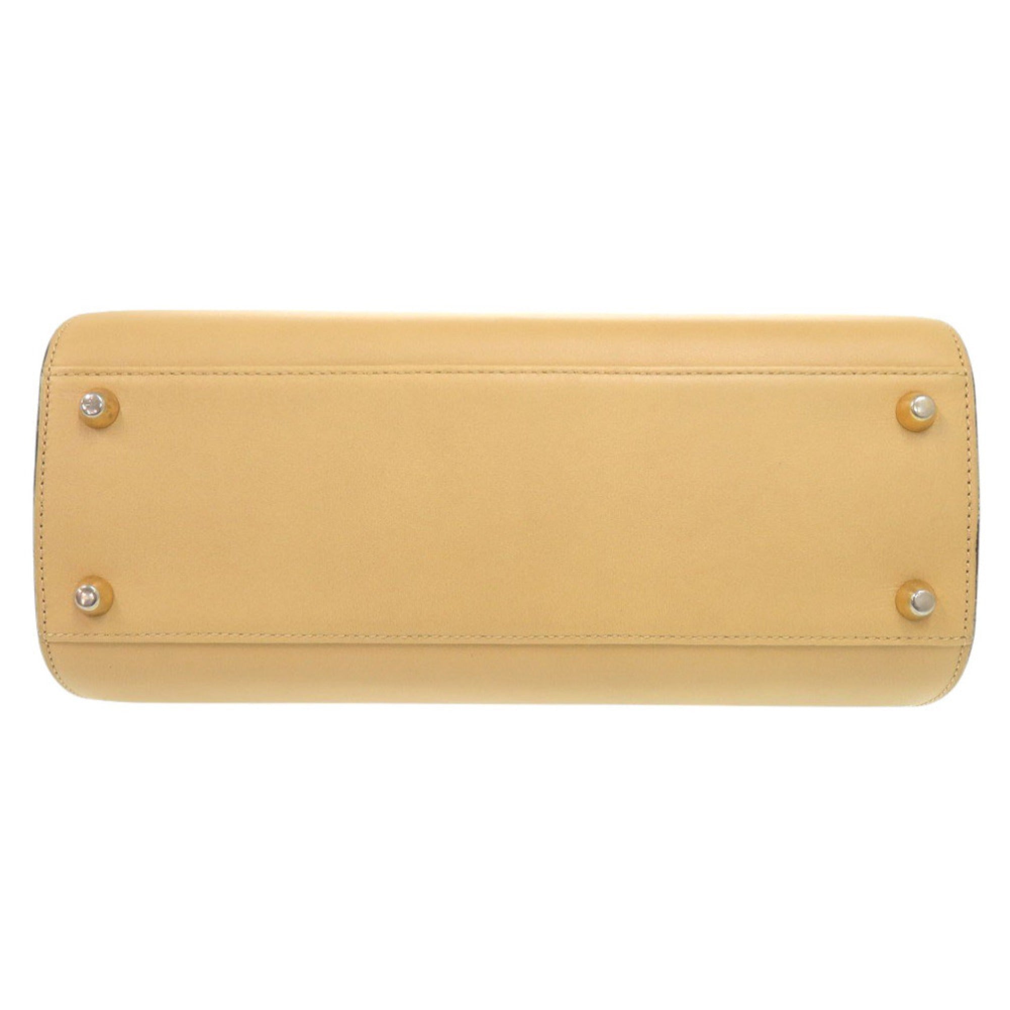 Christian Dior Beige Leather Shoulder Bag (Pre-Owned)