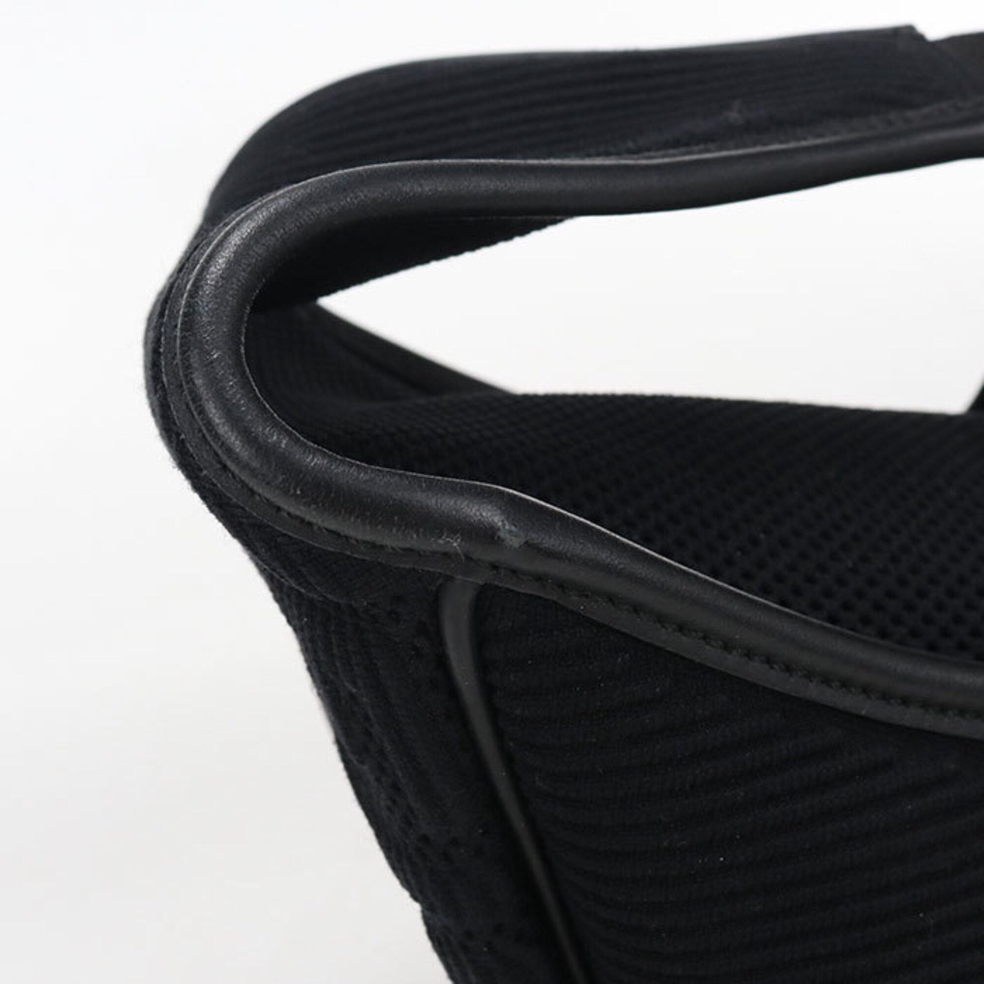 Fendi Black Jacquard Sling Bag (Pre-Owned)