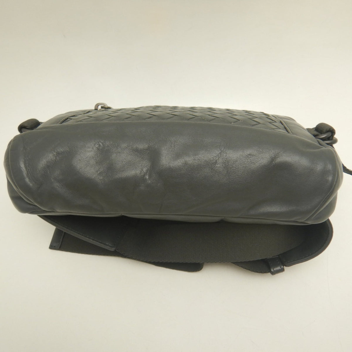 Bottega Veneta Intrecciato Dark Gray Intrecciato Fanny Pack (Pre-Owned)