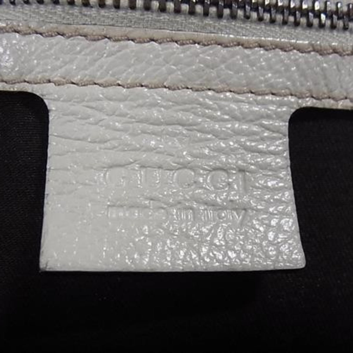 Gucci Ivory Leather Handbag (Pre-Owned)