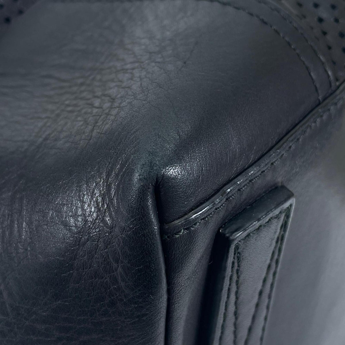 Bally Black Leather Shoulder Bag Tote Bag (Pre-Owned)
