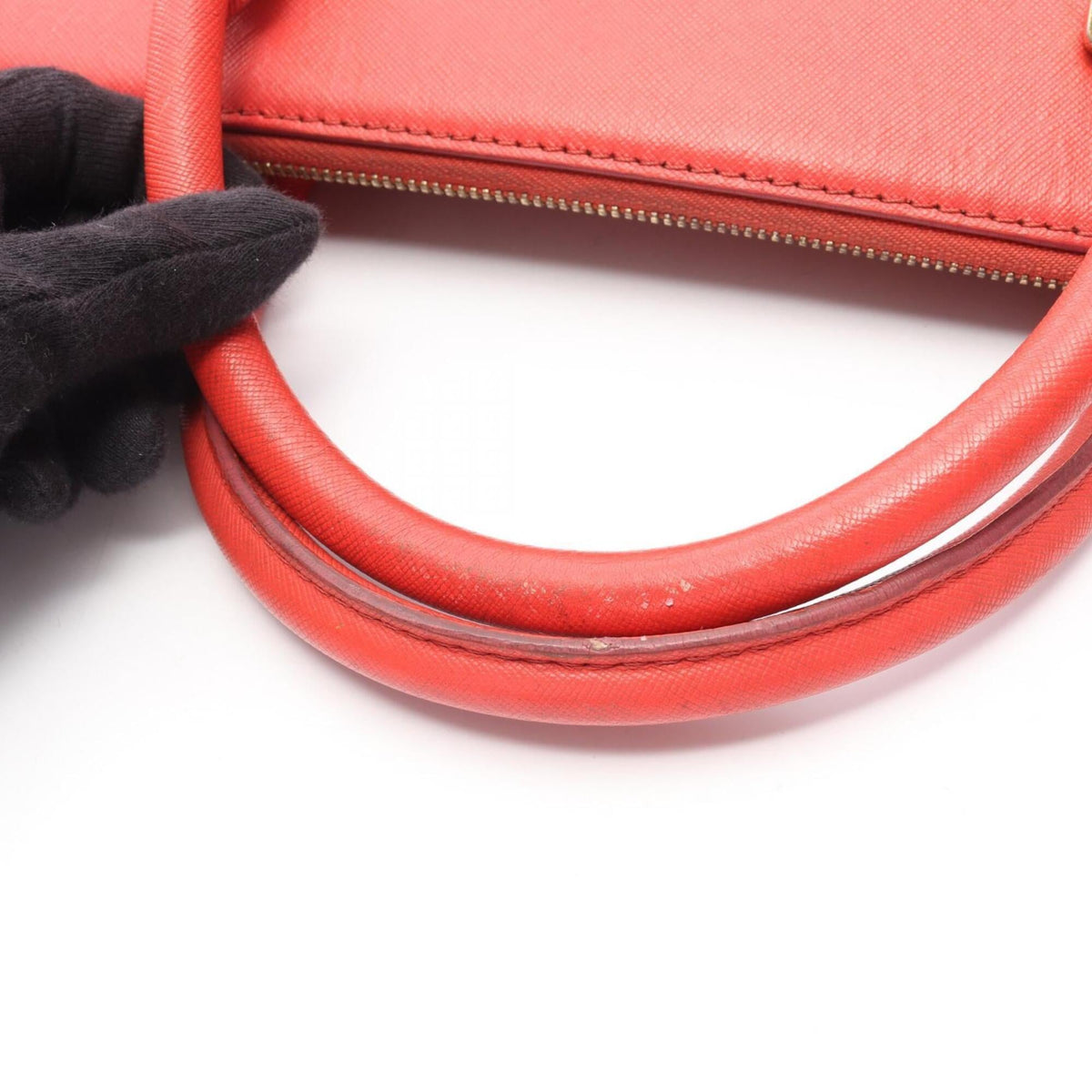 Mcm Red Color Leather Handbag Tote Bag (Pre-Owned)