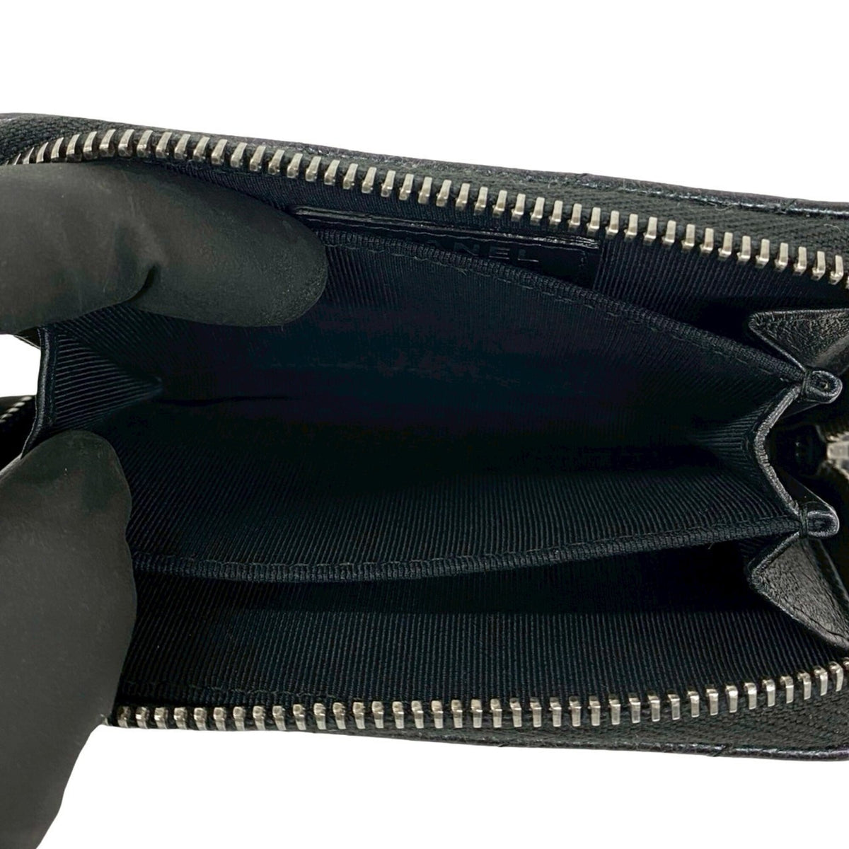 Chanel Black Grained Calfskin Coin Purse/Coin Case (Pre-Owned)