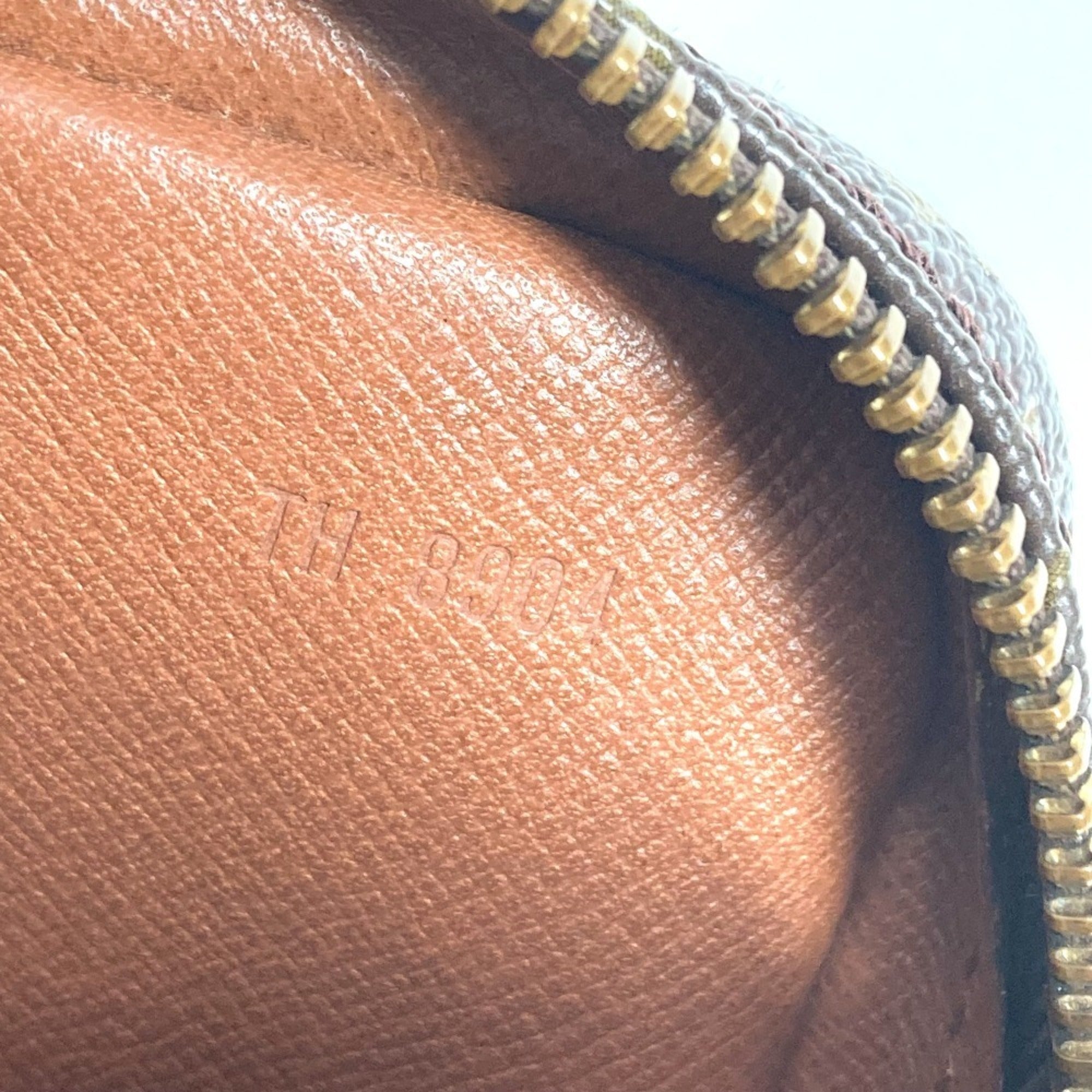 Louis Vuitton Brown Monogram Pochette Shoulder Bag (Pre-Owned)