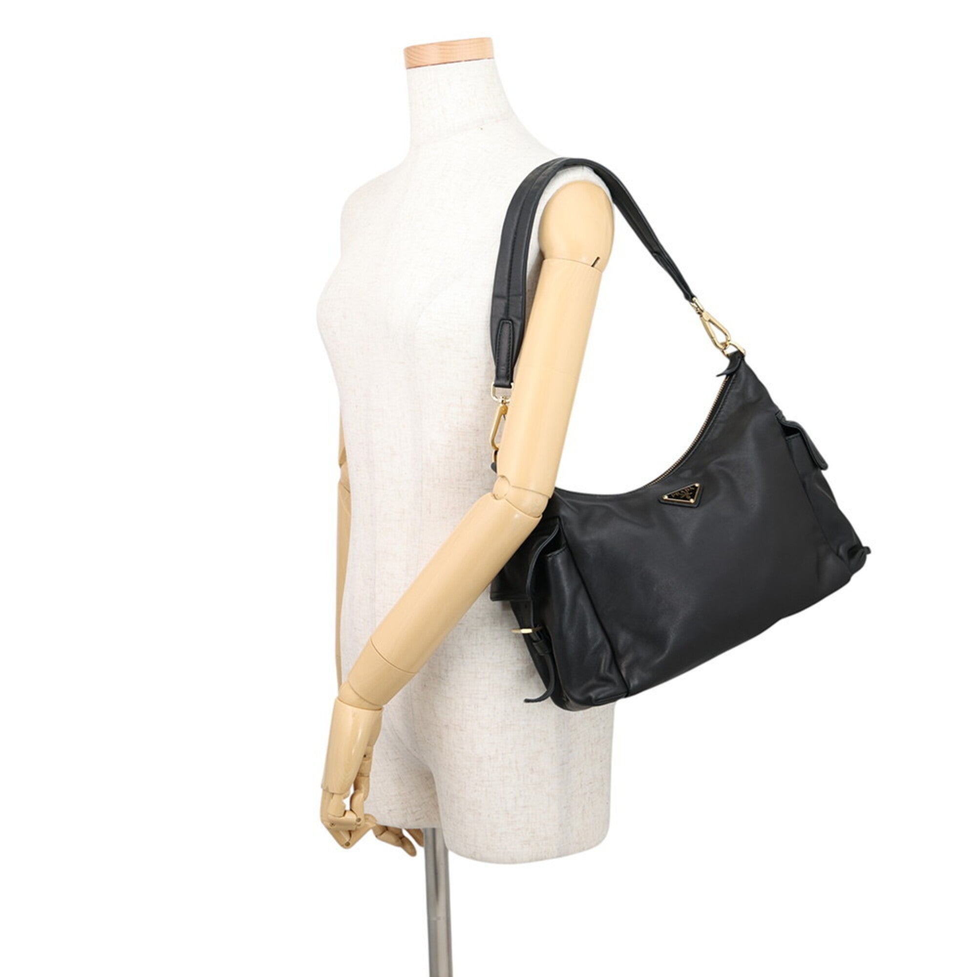 Prada Black Leather Handbag Shoulder Bag (Pre-Owned)
