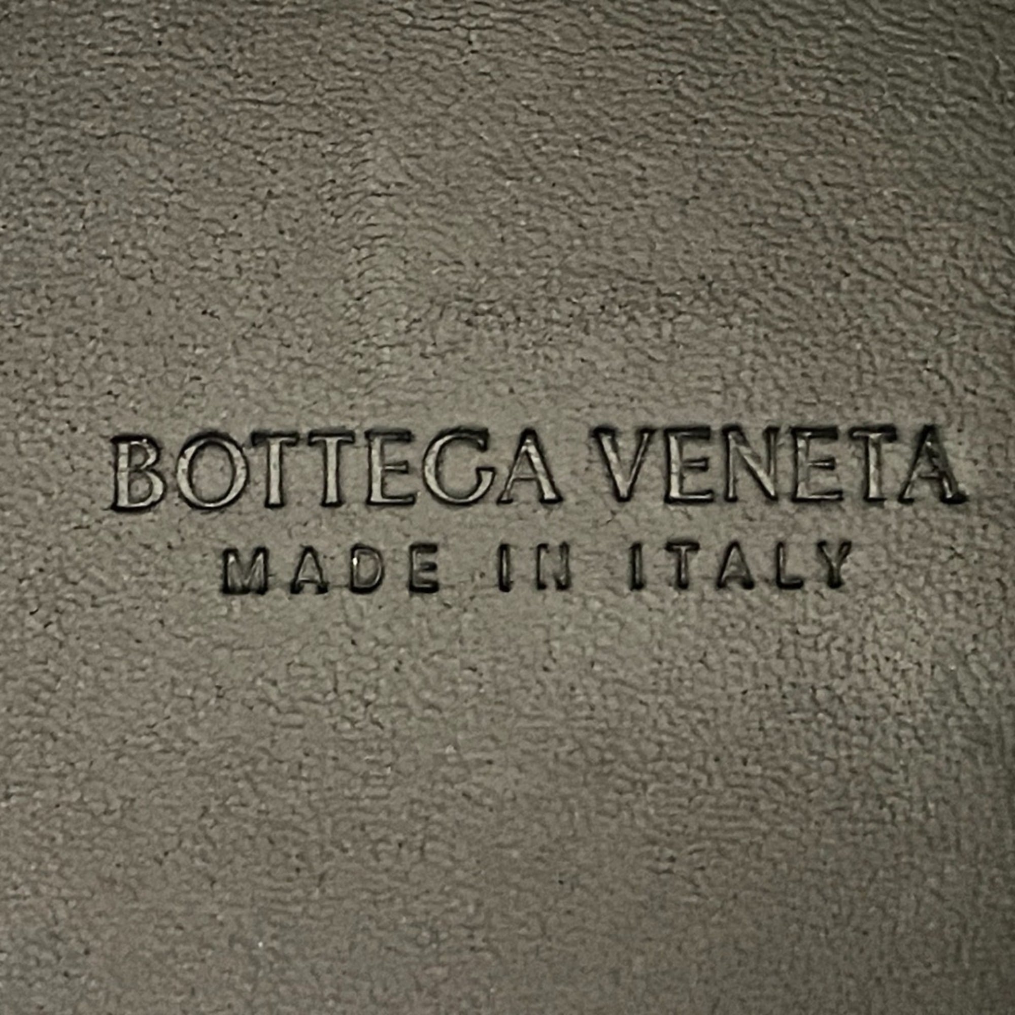Bottega Veneta White Leather Tote Bag (Pre-Owned)