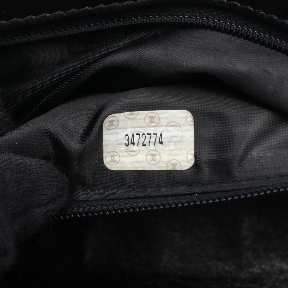 Chanel Black Leather Handbag Shoulder Bag (Pre-Owned)