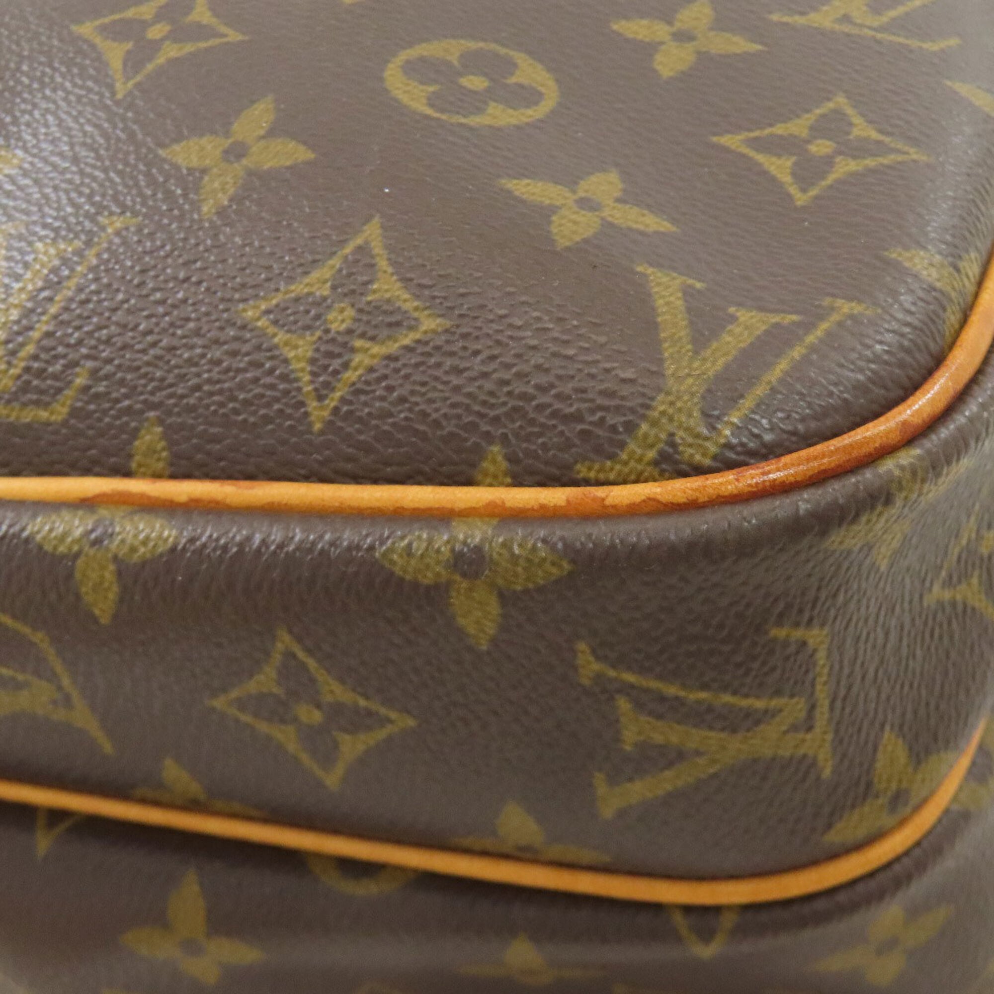 Louis Vuitton Monogram Monogram Monogram Shoulder Bag (Pre-Owned)