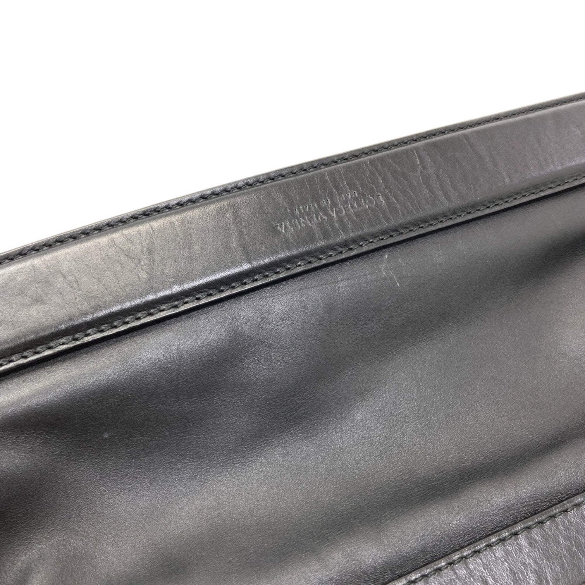 Bottega Veneta Black Leather Shoulder Bag (Pre-Owned)