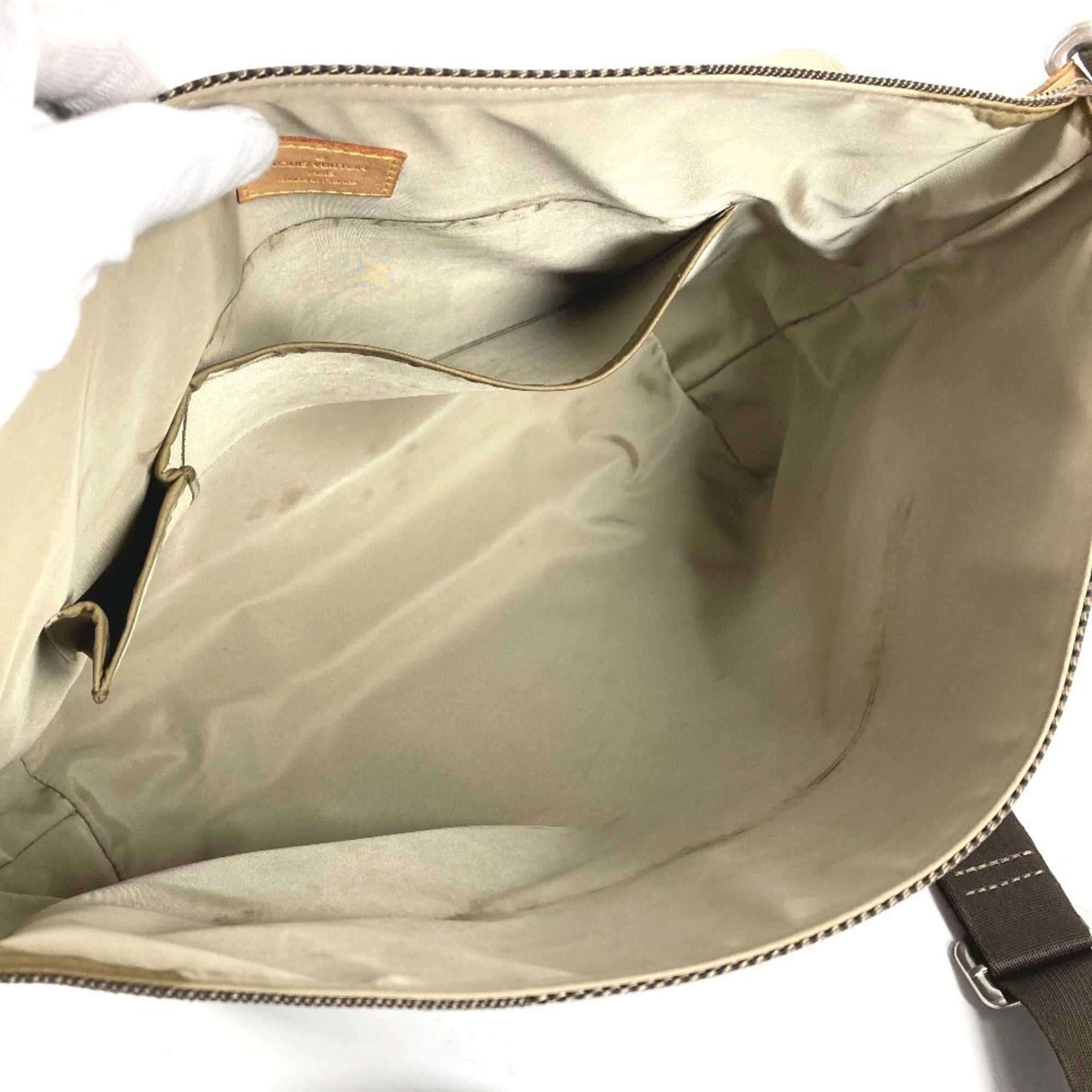 Louis Vuitton Khaki Damier Geant Messenger Bag Shoulder Bag (Pre-Owned)