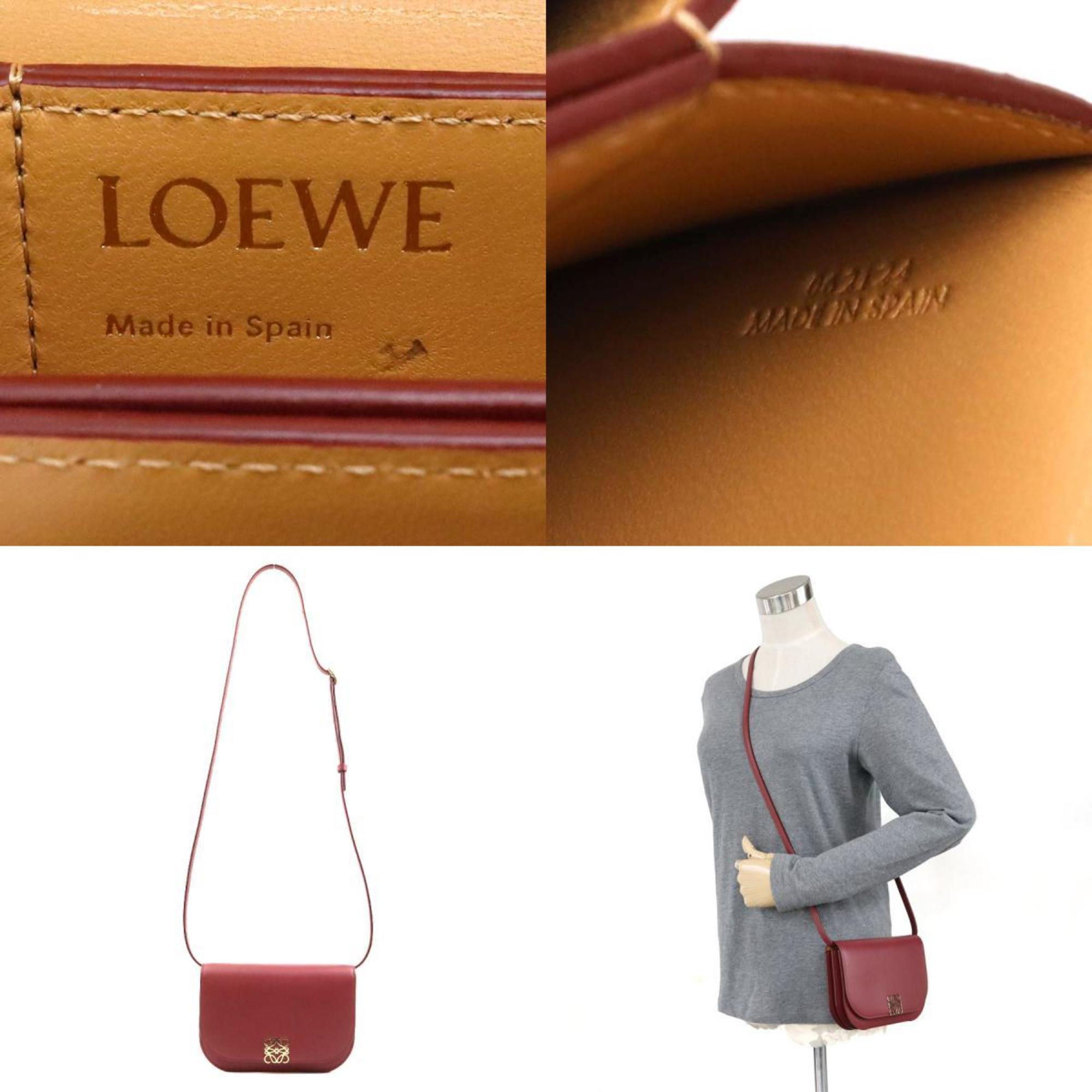 Loewe Red Color Leather Shoulder Bag (Pre-Owned)