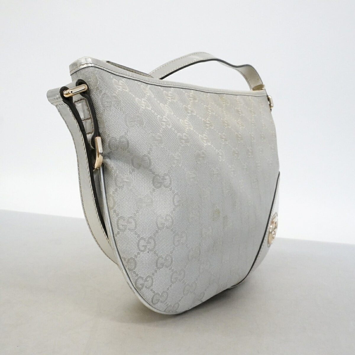 Gucci Silver Canvas Leather Shoulder Bag (Pre-Owned)