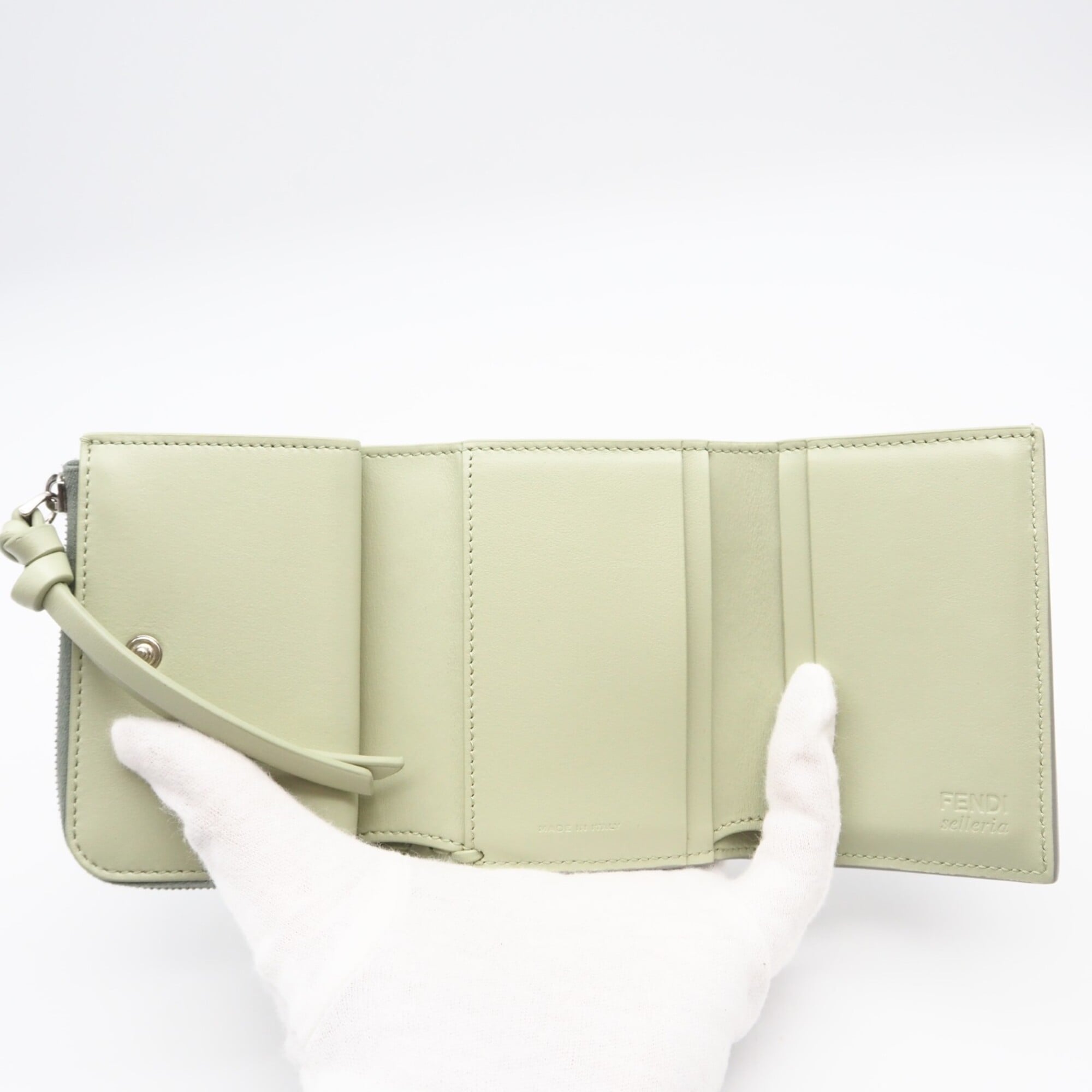 Fendi Green Leather Wallet (Tri-Fold) (Pre-Owned)