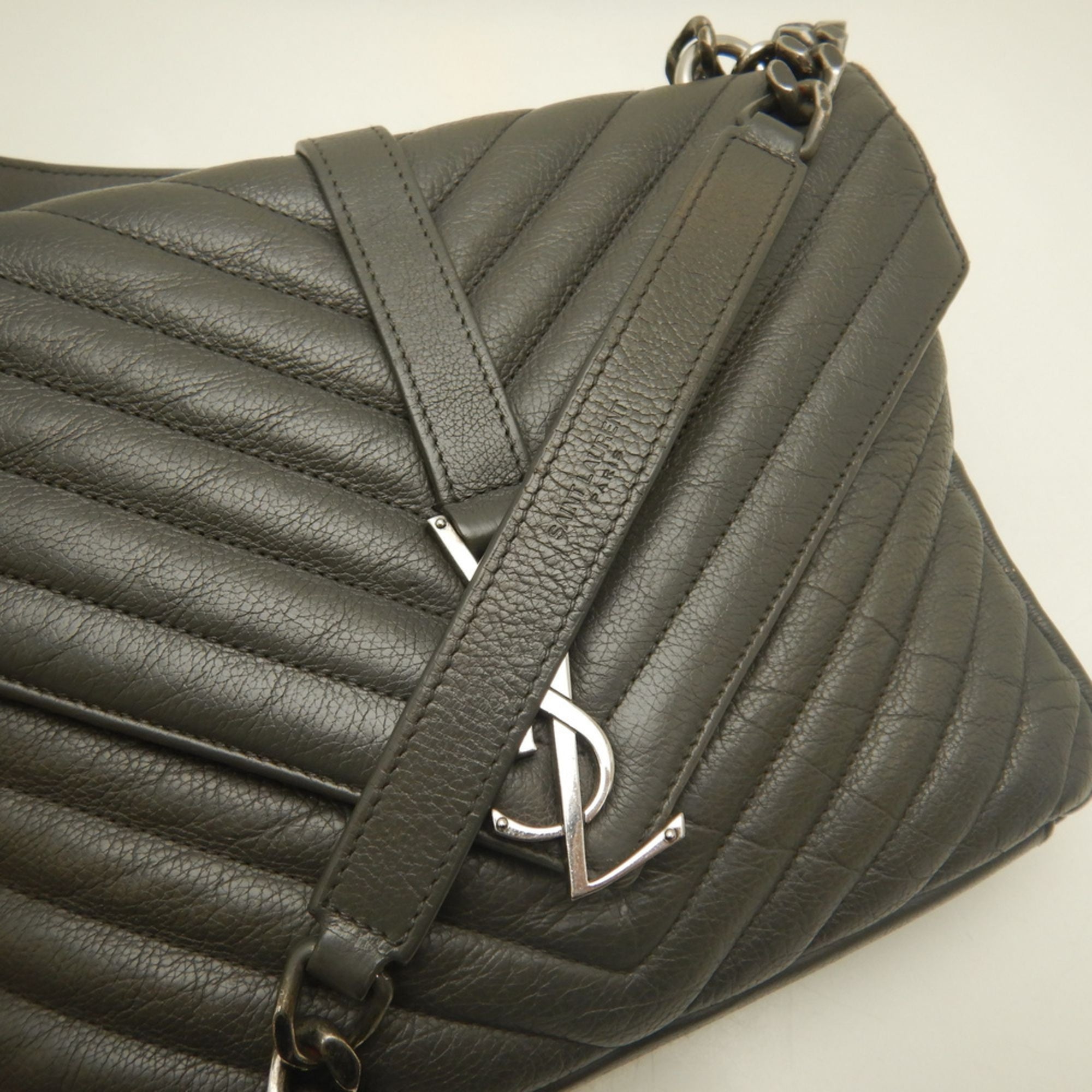 Yves Saint Laurent Gray Leather Handbag School Bag (Pre-Owned)