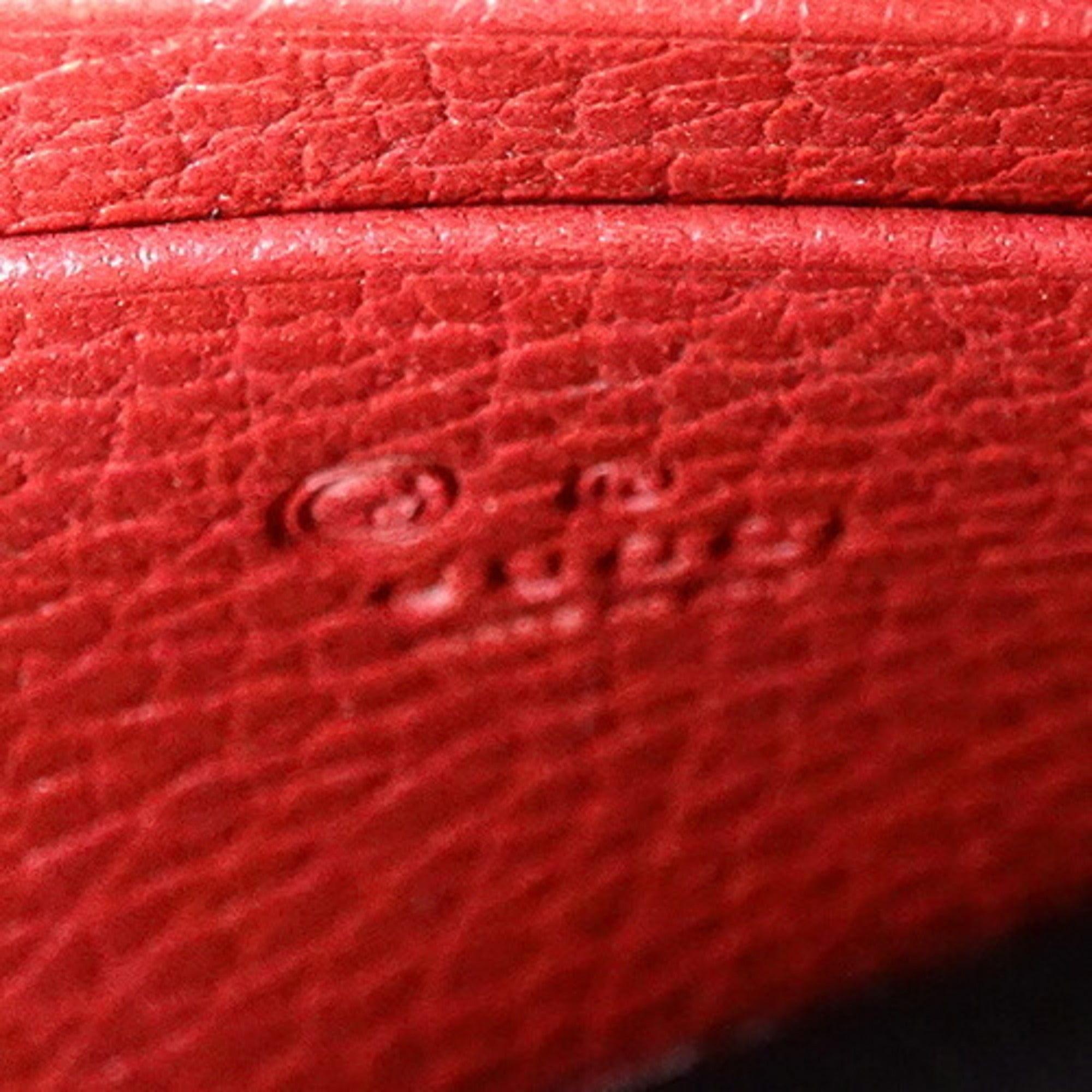 Gucci Red Color Leather Chain/Shoulder Wallet (Pre-Owned)