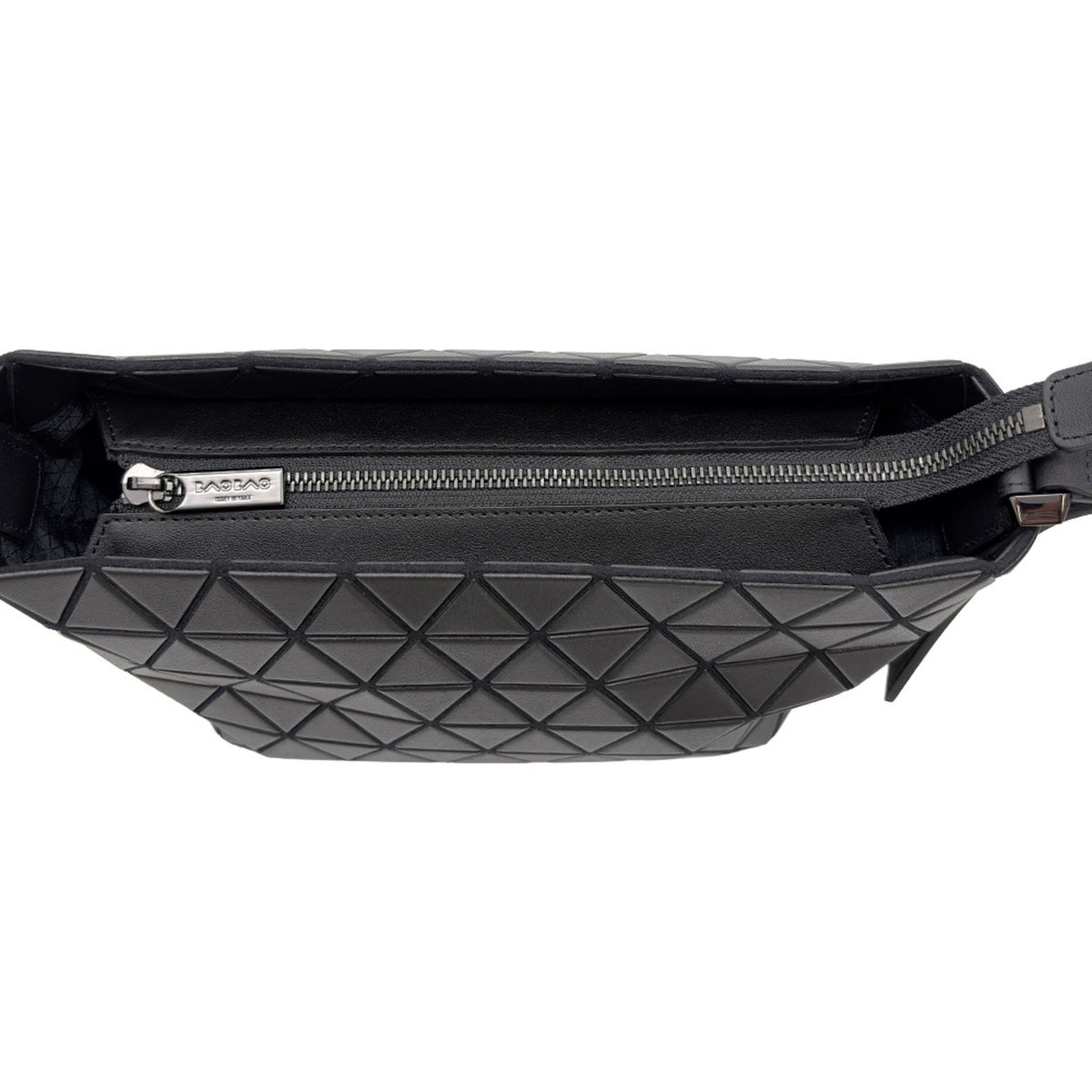 Issey Miyake Black Shoulder Bag (Pre-Owned)