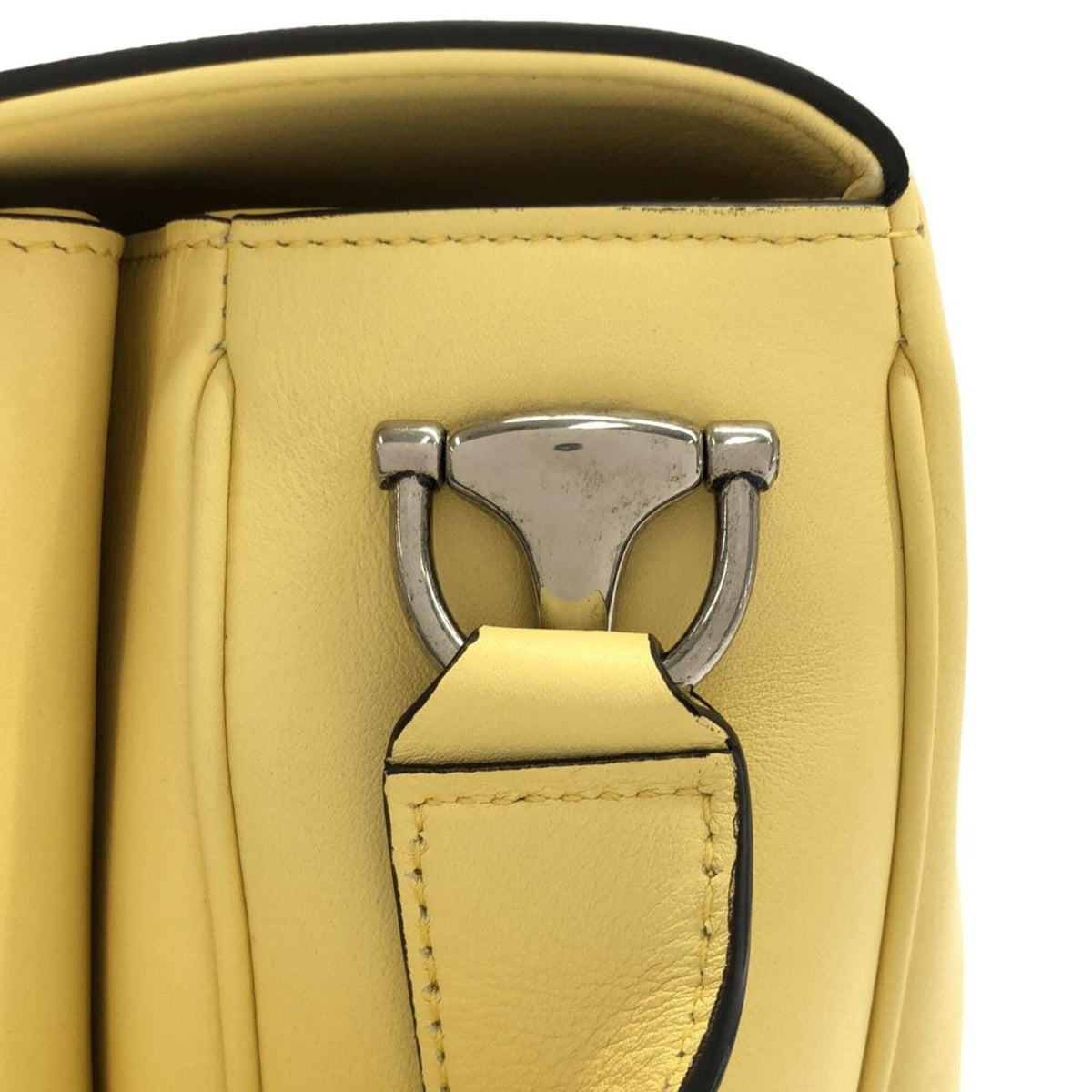Gucci Yellow Leather Shoulder Bag (Pre-Owned)