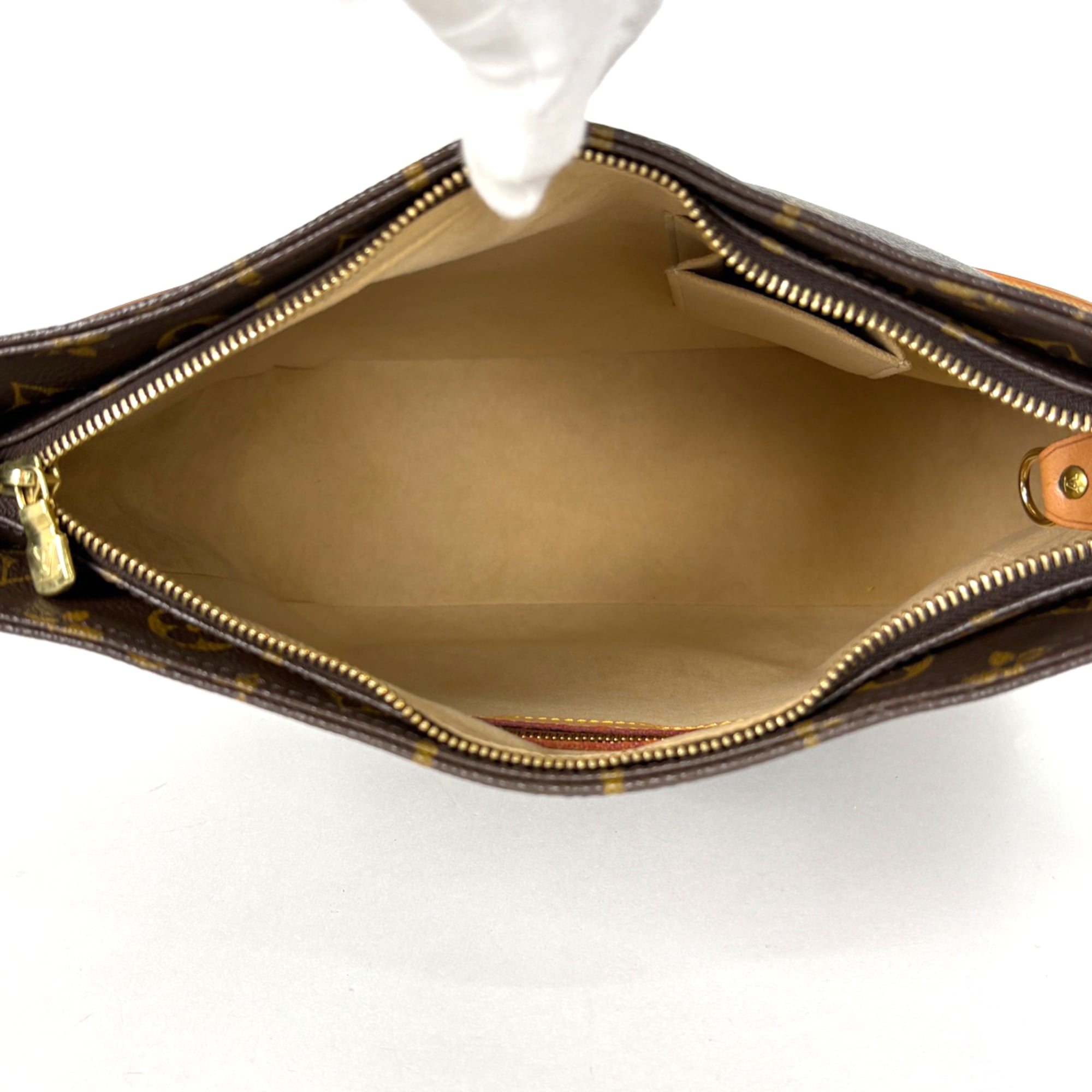 Louis Vuitton Brown Monogram Monogram Shoulder Bag (Pre-Owned)
