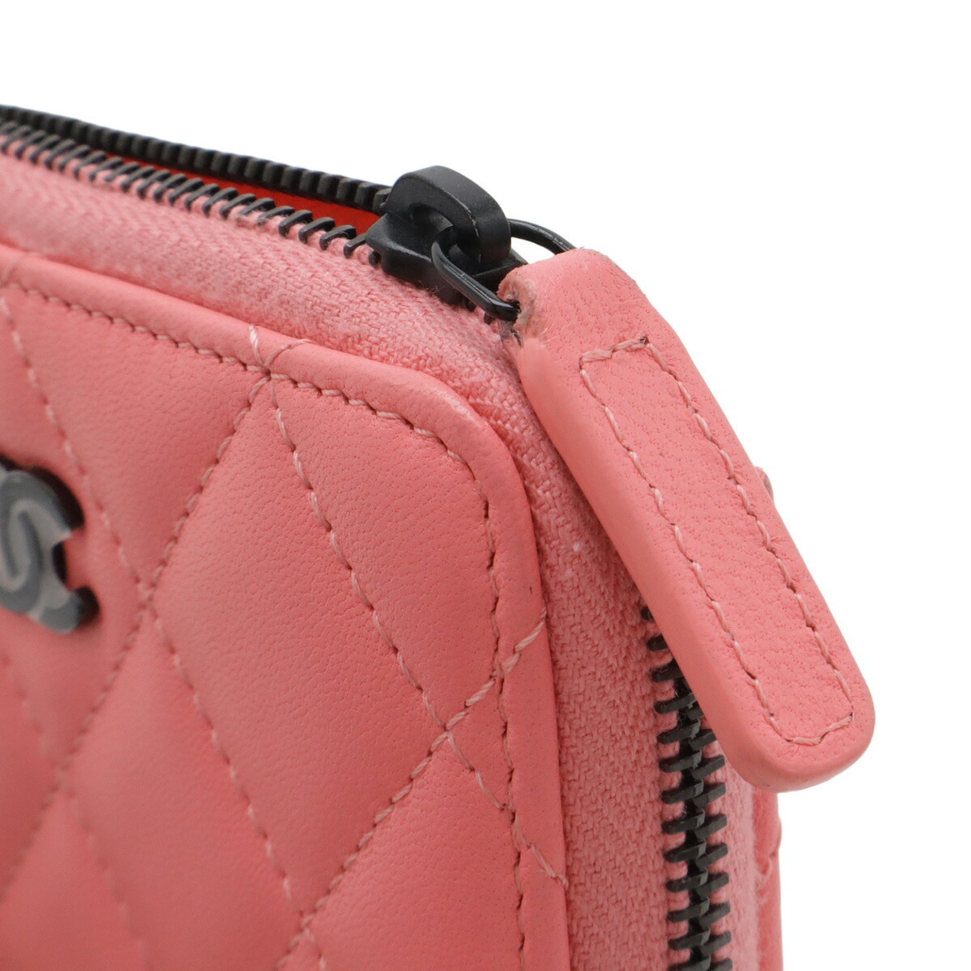 Chanel Matelasse Coral Pink Leather Coin Purse/Coin Case (Pre-Owned)