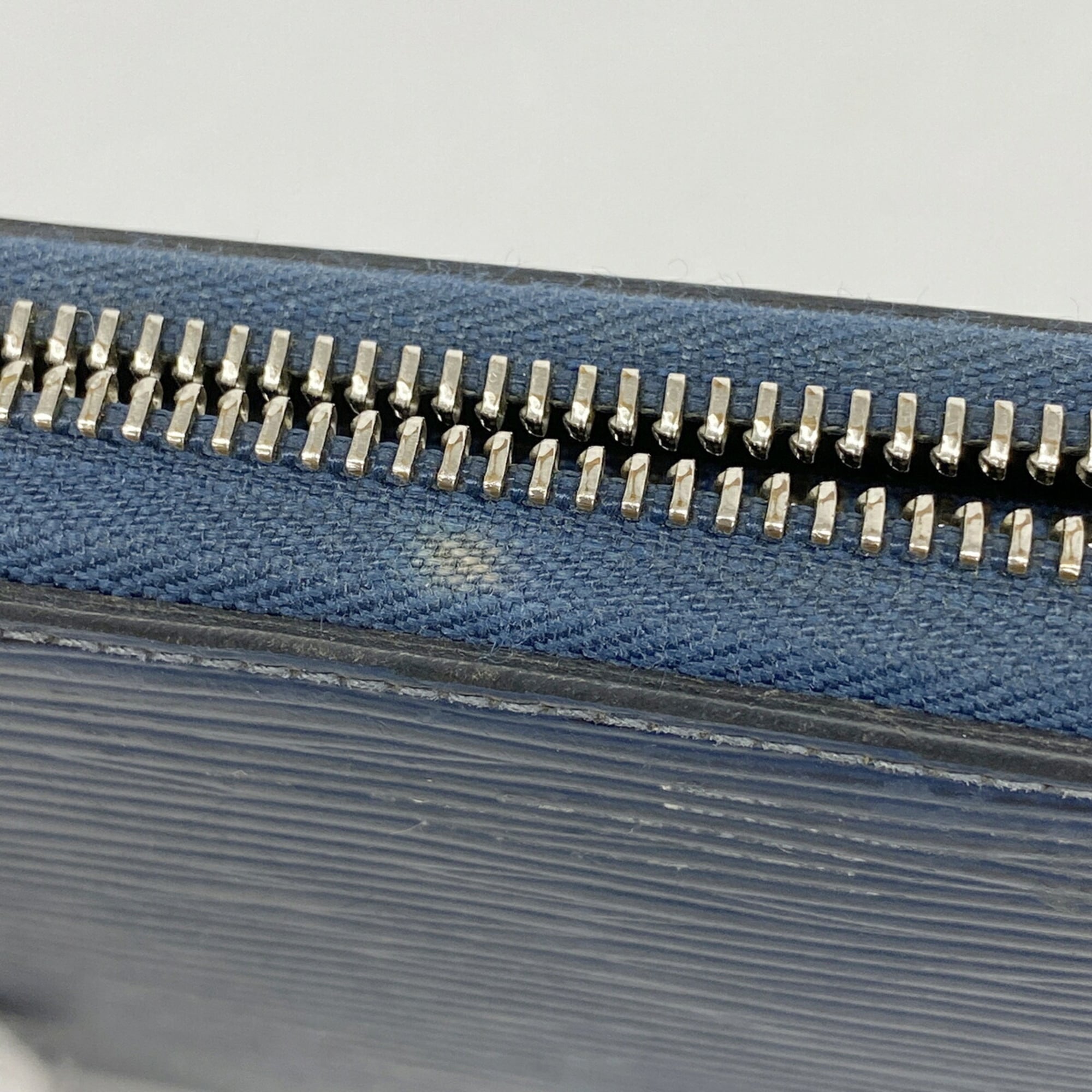 Louis Vuitton Navy Long Wallet (Bi-Fold) (Pre-Owned)