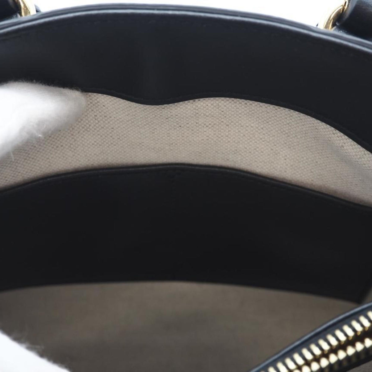 Gucci Black Leather Handbag (Pre-Owned)