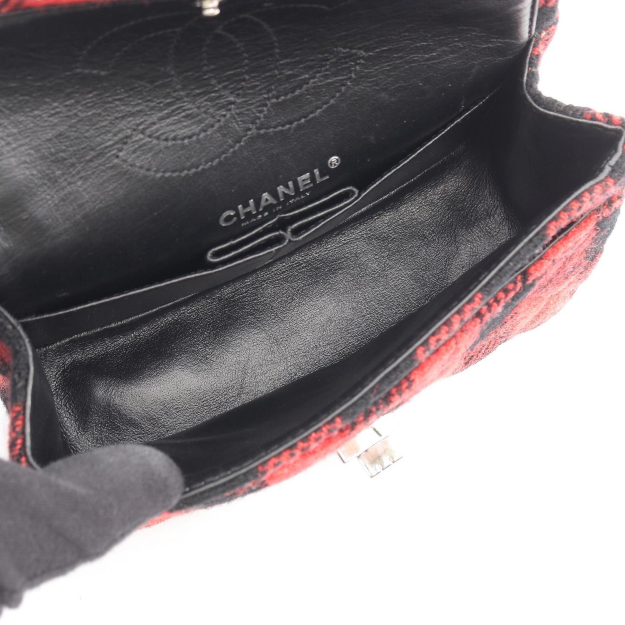 Chanel Black Red Color Wool Shoulder Bag (Pre-Owned)