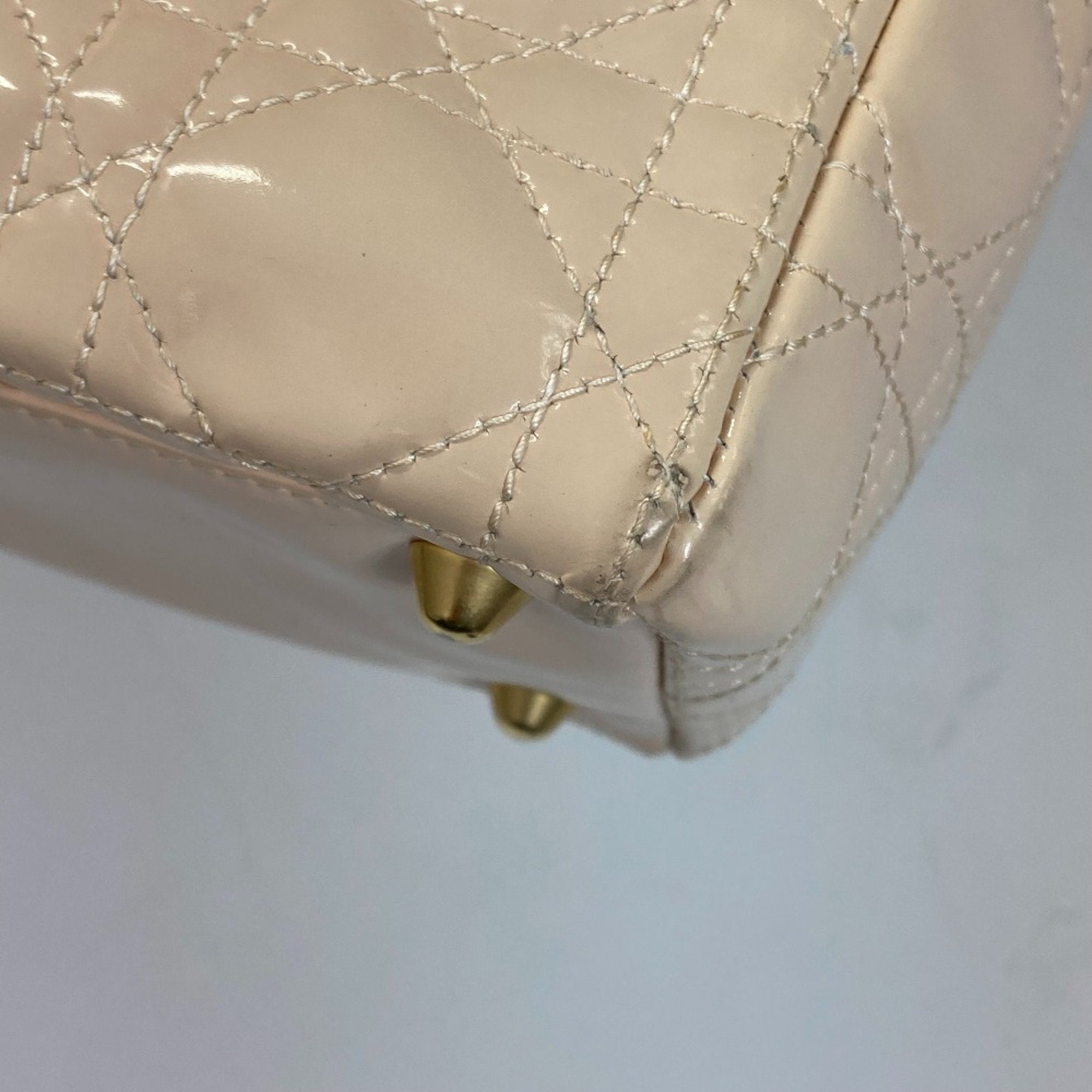 Christian Dior Beige Leather Handbag (Pre-Owned)