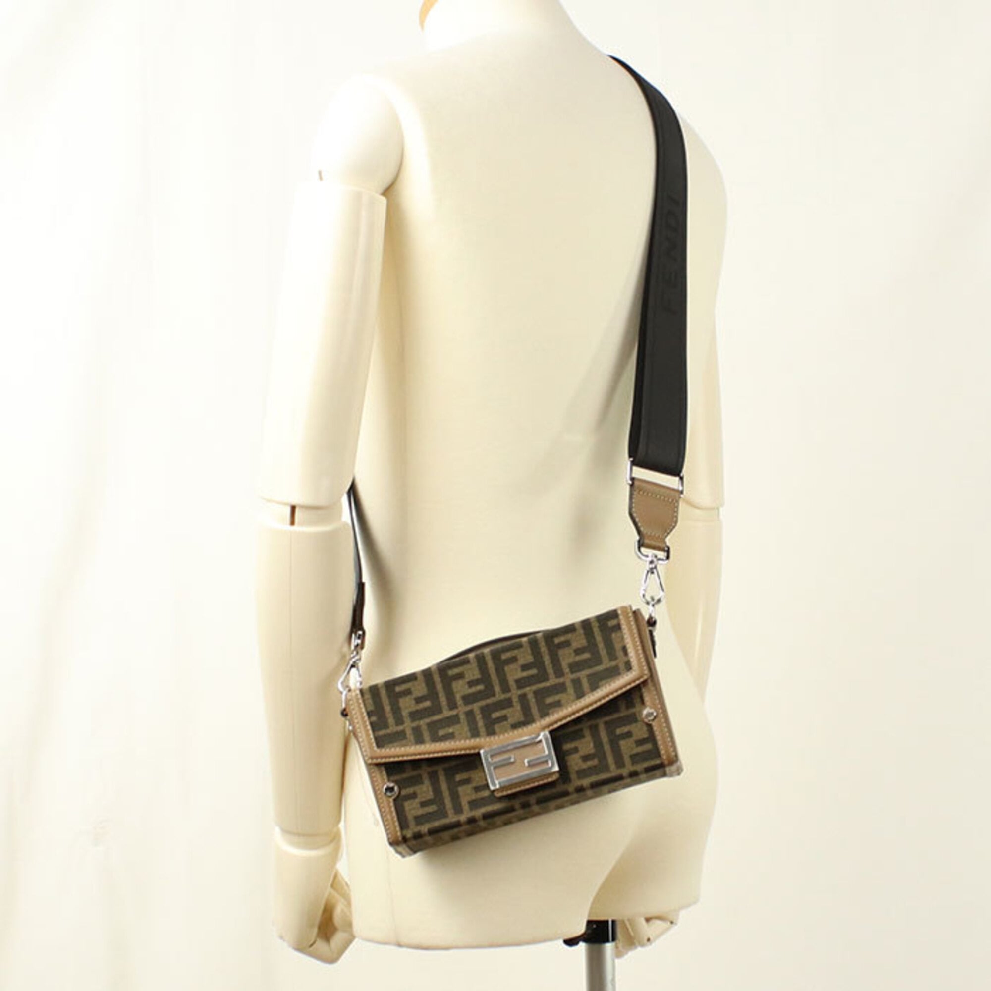 Fendi Brown Jacquard Handbag (Pre-Owned)