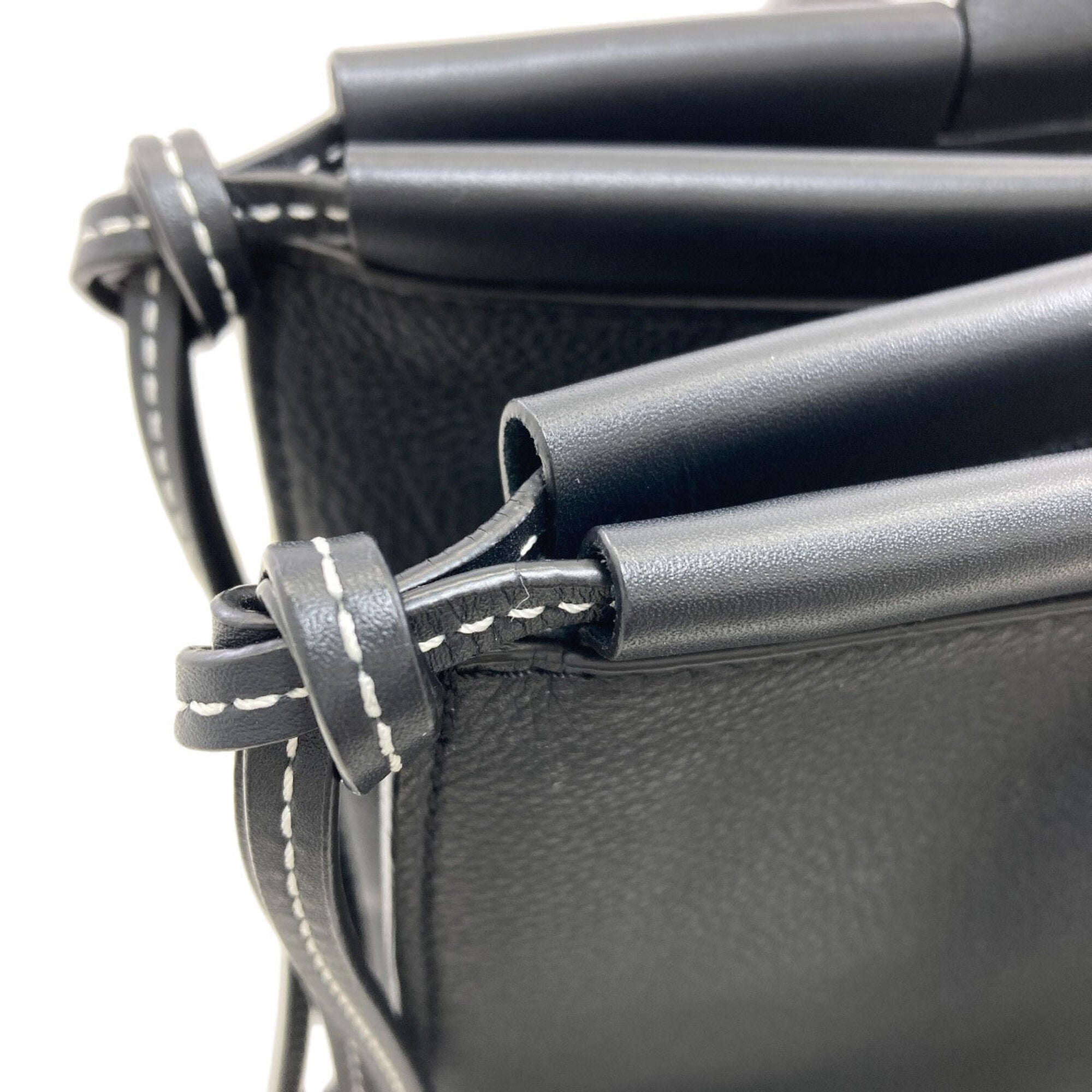 Loewe Black Leather Tote Bag (Pre-Owned)