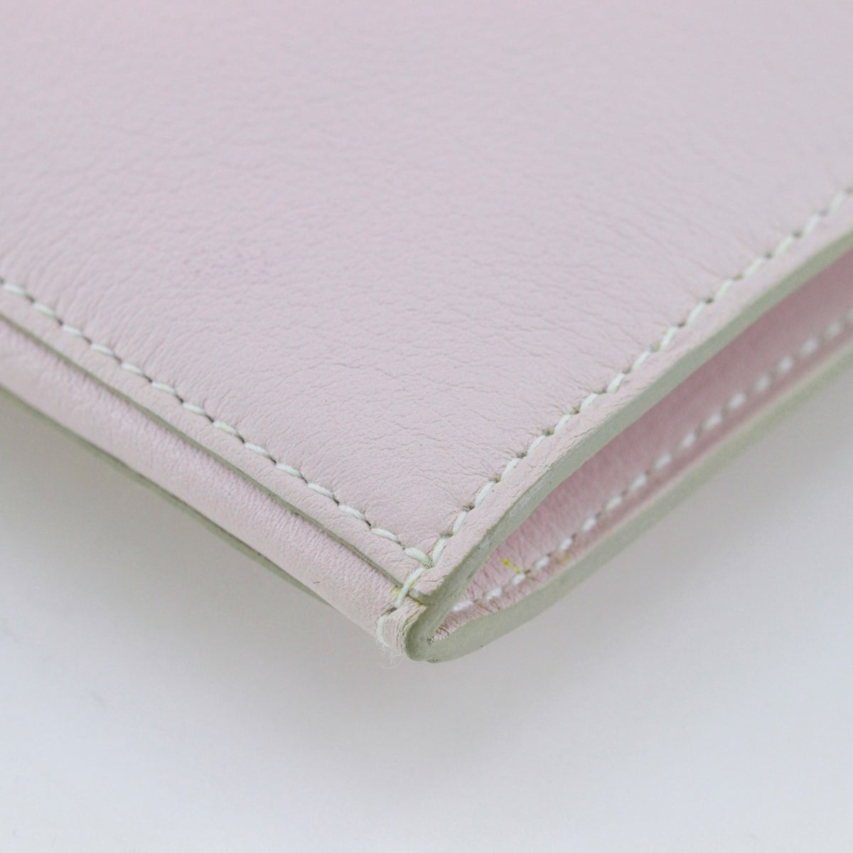 Hermes Onimaitou Pink Leather Shoulder Bag (Pre-Owned)