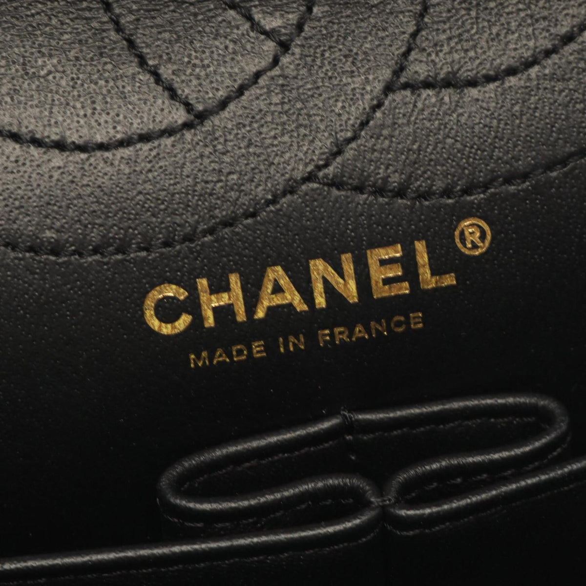 Chanel Black Grained Calfskin Handbag Shoulder Bag (Pre-Owned)