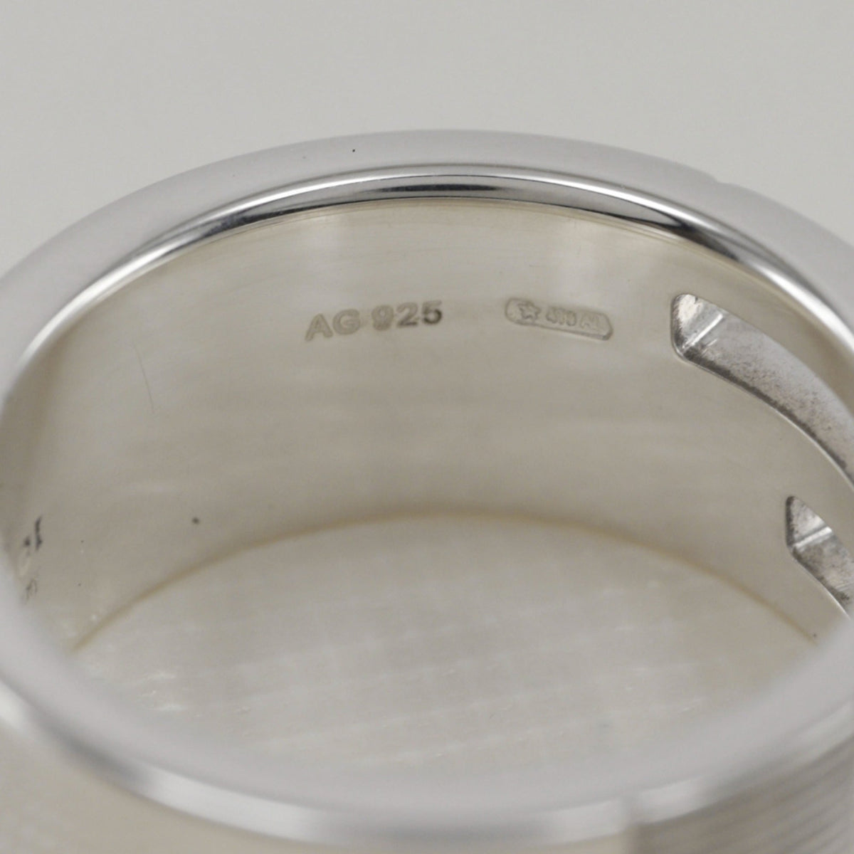 Gucci Silver 925 Band Ring (Pre-Owned)