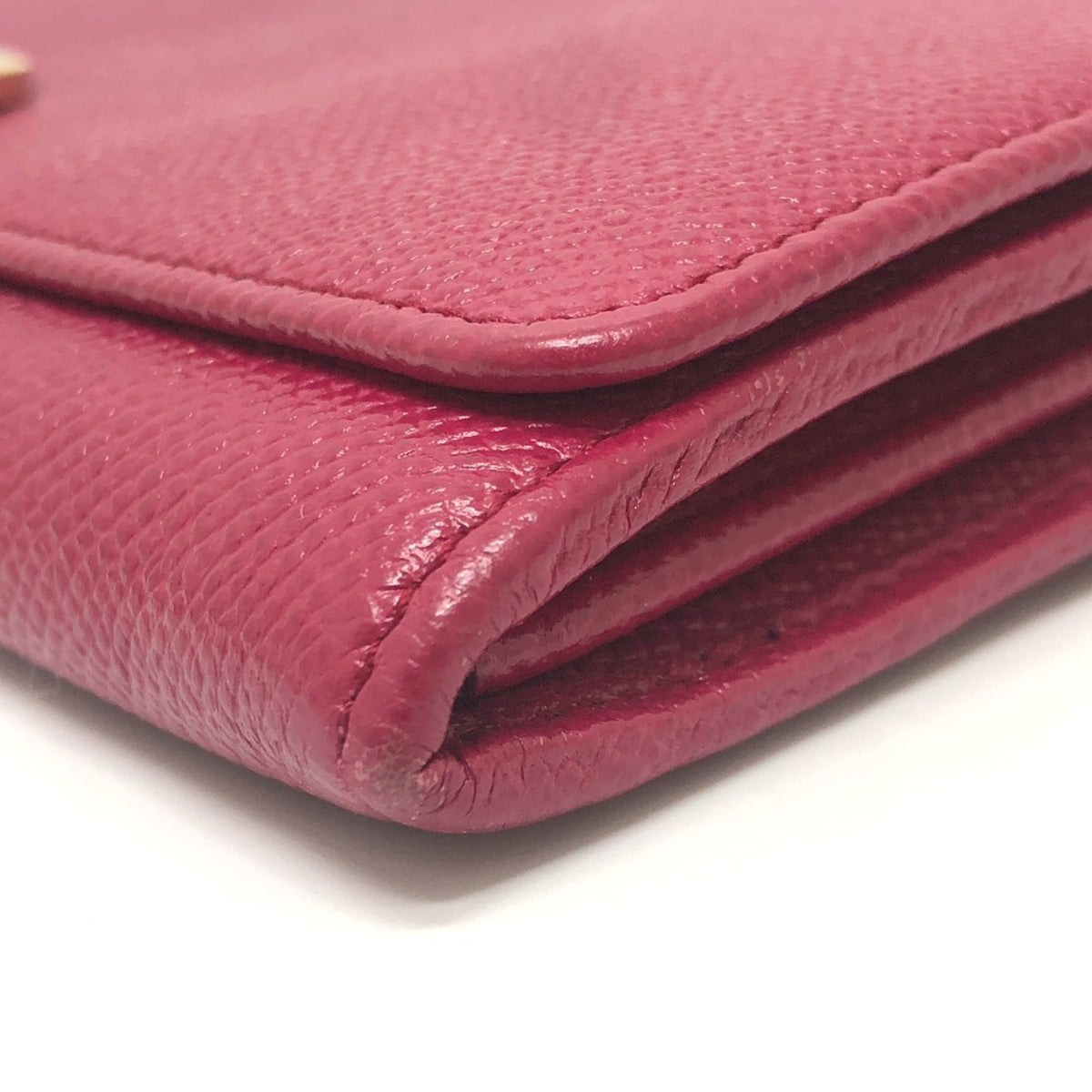 Bvlgari Red Color Leather Wallet (Bi-Fold) (Pre-Owned)