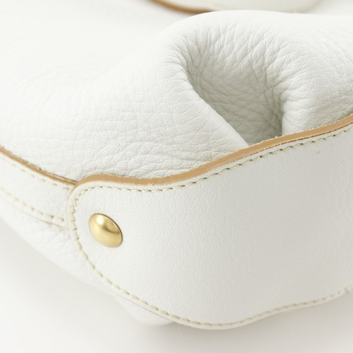 Salvatore Ferragamo White Leather Tote Bag (Pre-Owned)