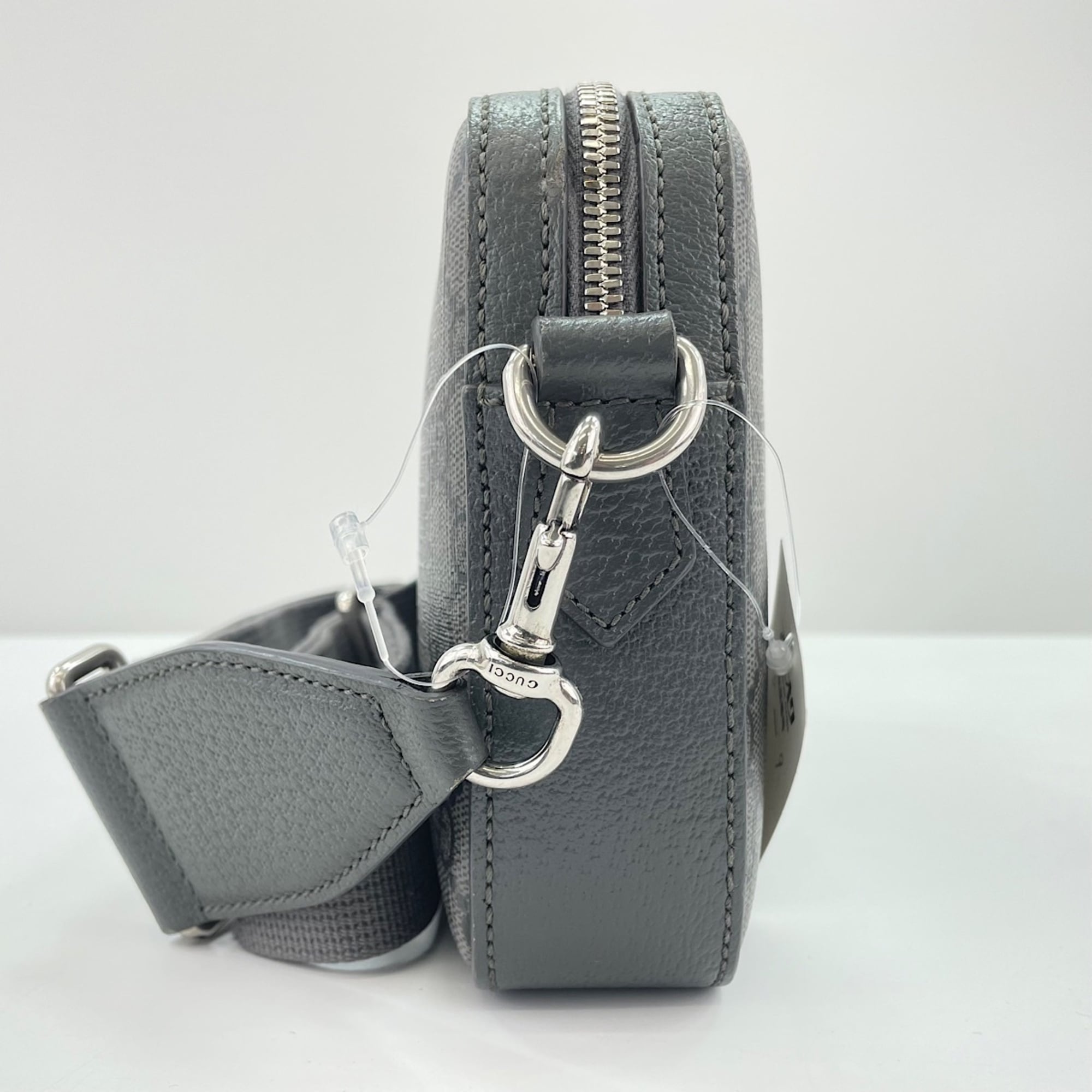 Gucci Ophidia Gray Shoulder Bag (Pre-Owned)